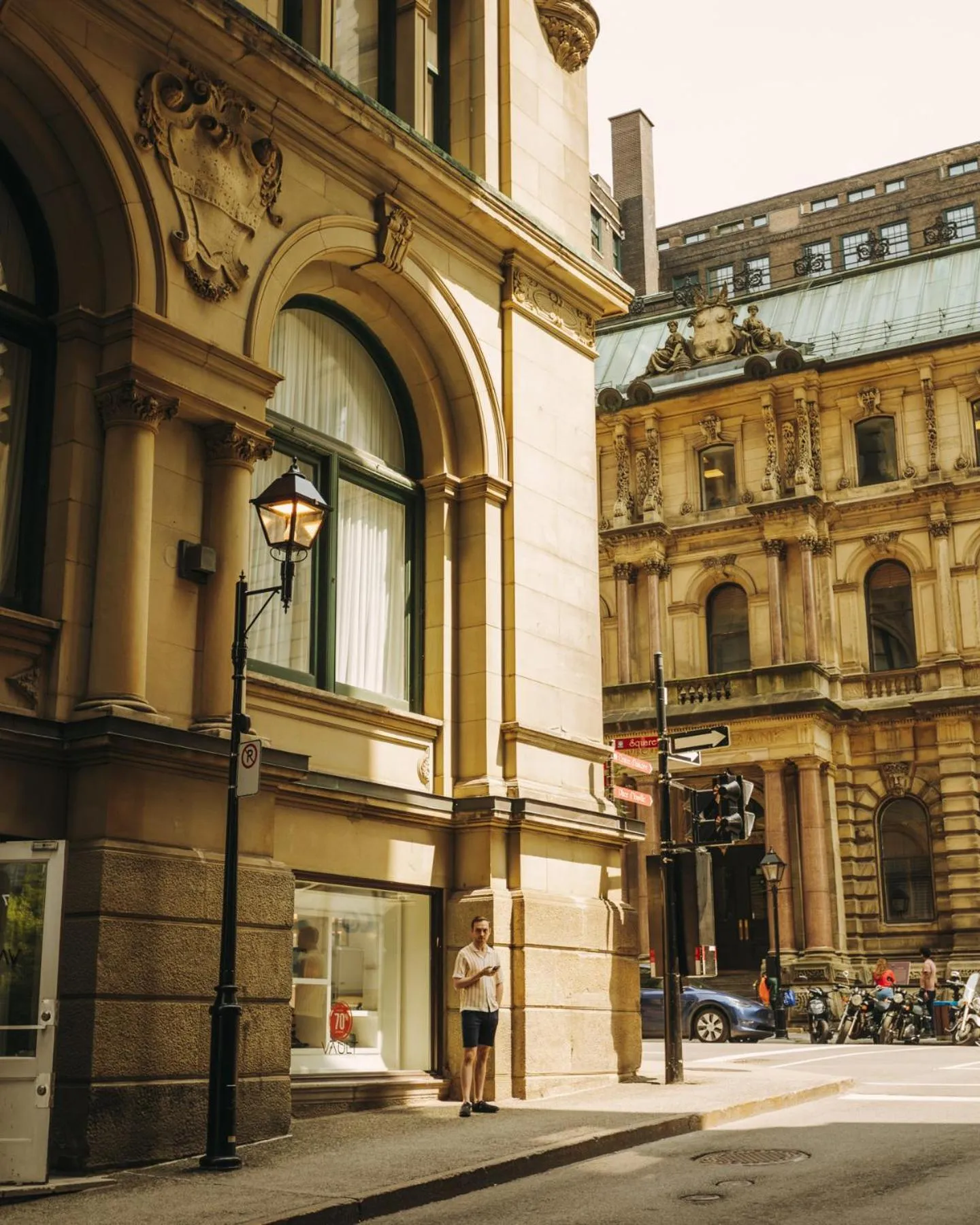 Neighbourhood in InterContinental Montreal by IHG