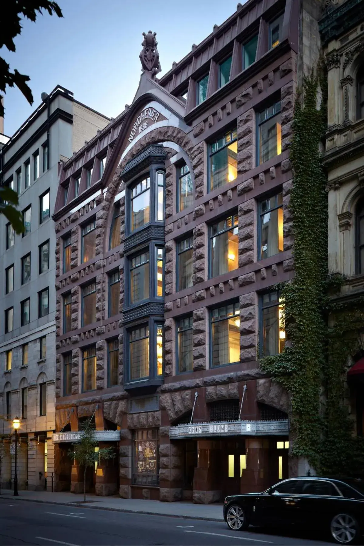 Property building in InterContinental Montreal by IHG Property building in InterContinental Montreal by IHG