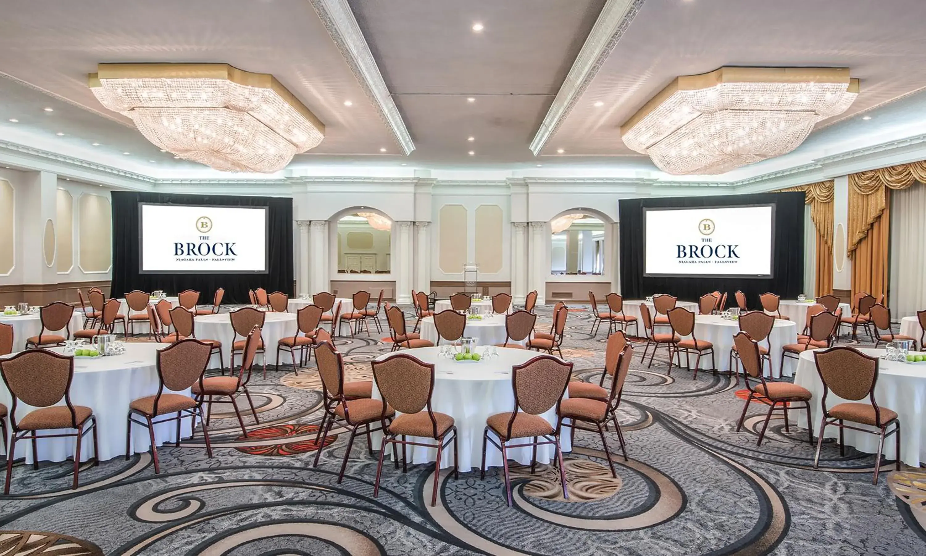 Meeting/conference room in Crowne Plaza Hotel-Niagara Falls/Falls View, an IHG Hotel Meeting/conference room in Crowne Plaza Hotel-Niagara Falls/Falls View, an IHG Hotel