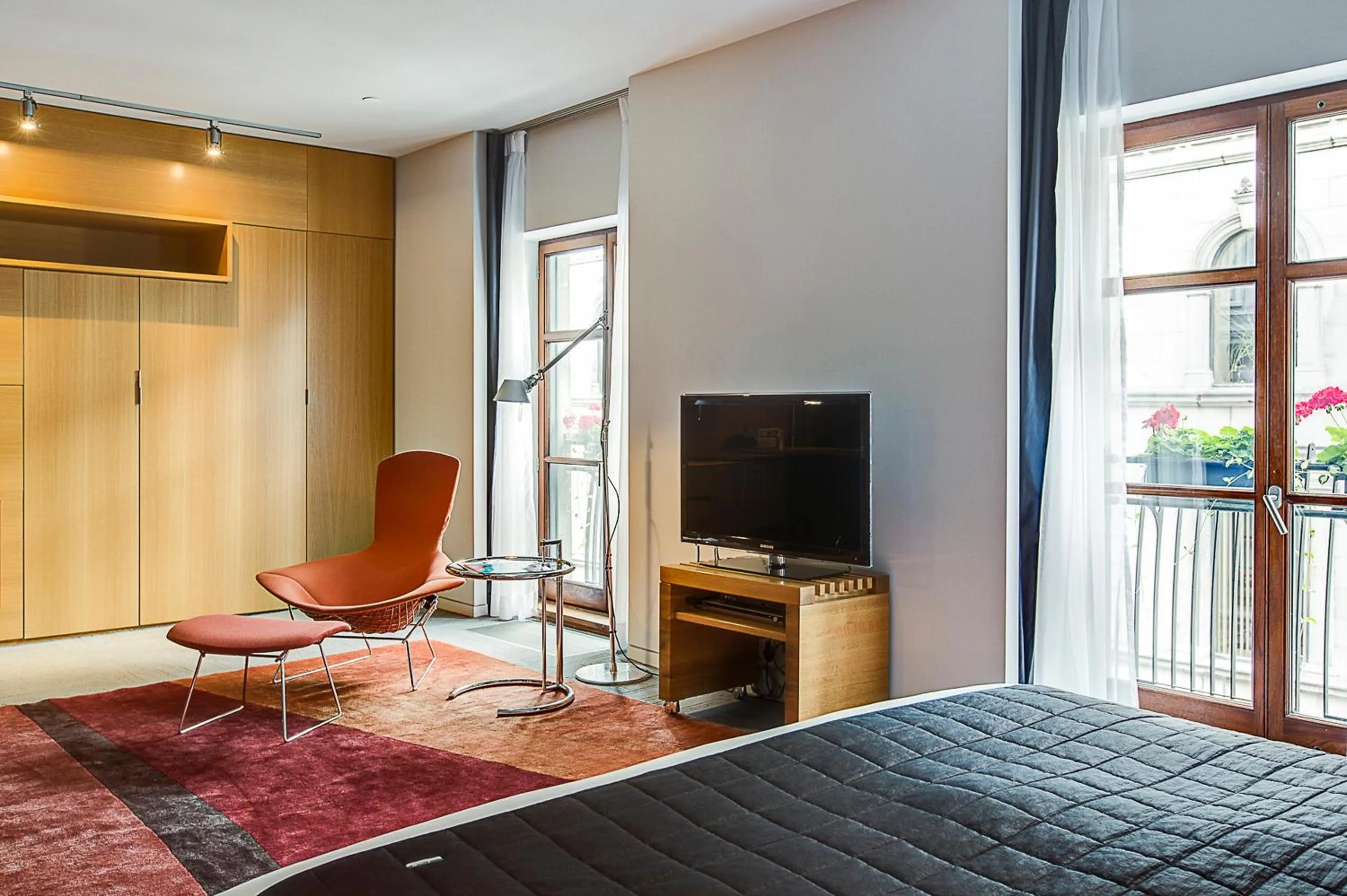 TV and multimedia, Bed in Hotel Gault