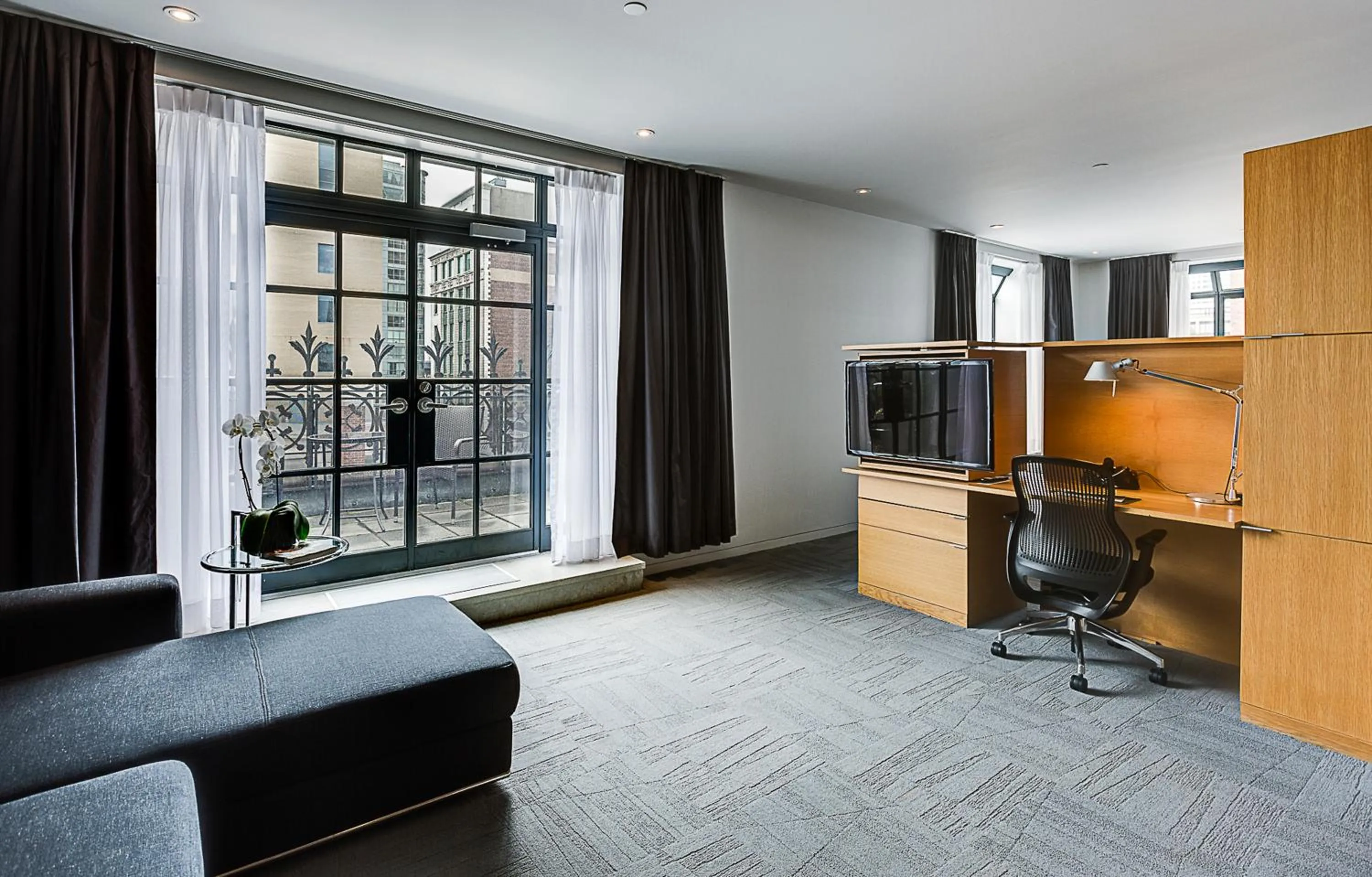 Seating area in Hotel Gault