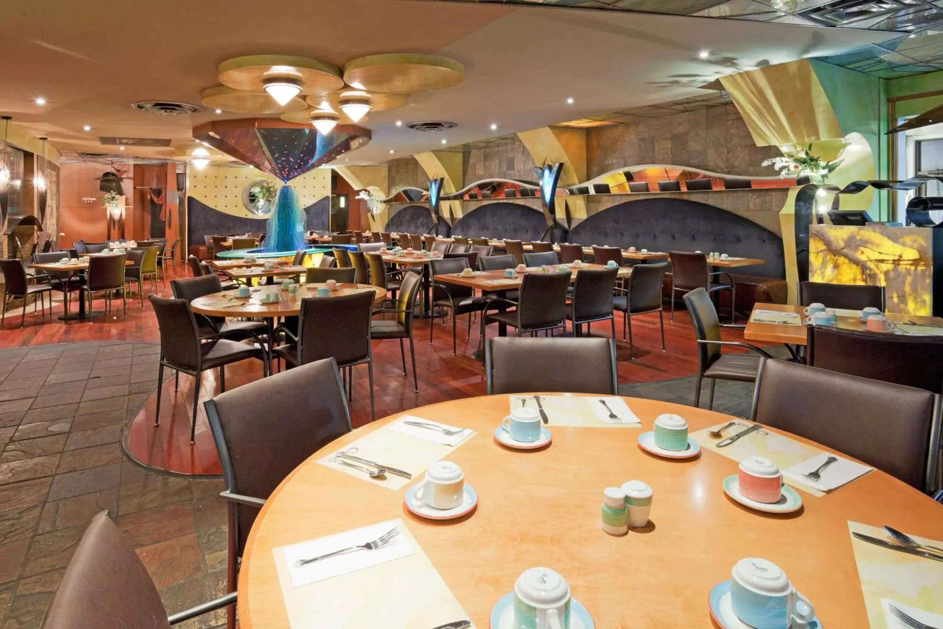 Restaurant/places to eat in Holiday Inn Niagara Falls-By the Falls by IHG Restaurant/places to eat in Holiday Inn Niagara Falls-By the Falls by IHG