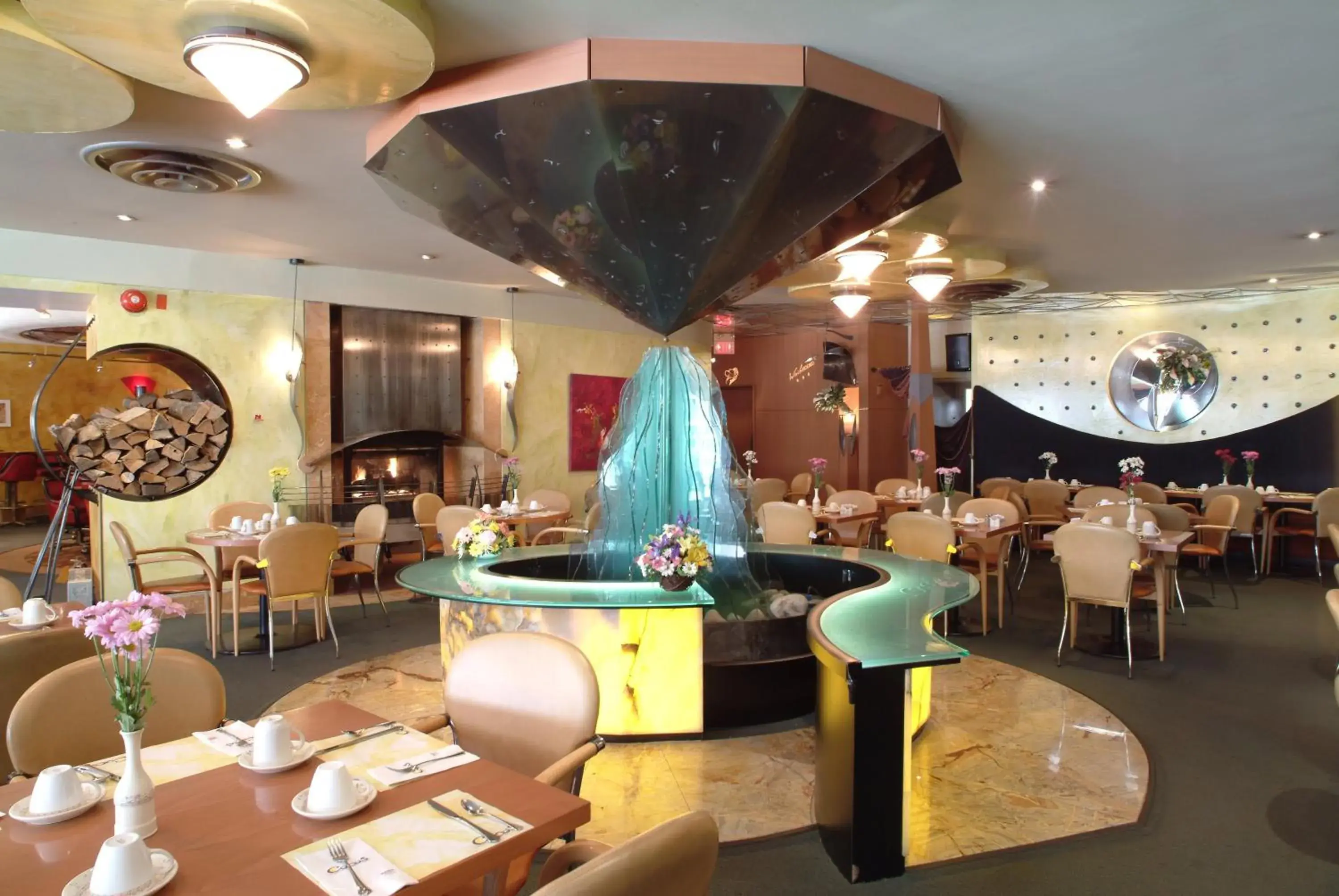 Restaurant/places to eat in Holiday Inn Niagara Falls-By the Falls by IHG Restaurant/places to eat in Holiday Inn Niagara Falls-By the Falls by IHG