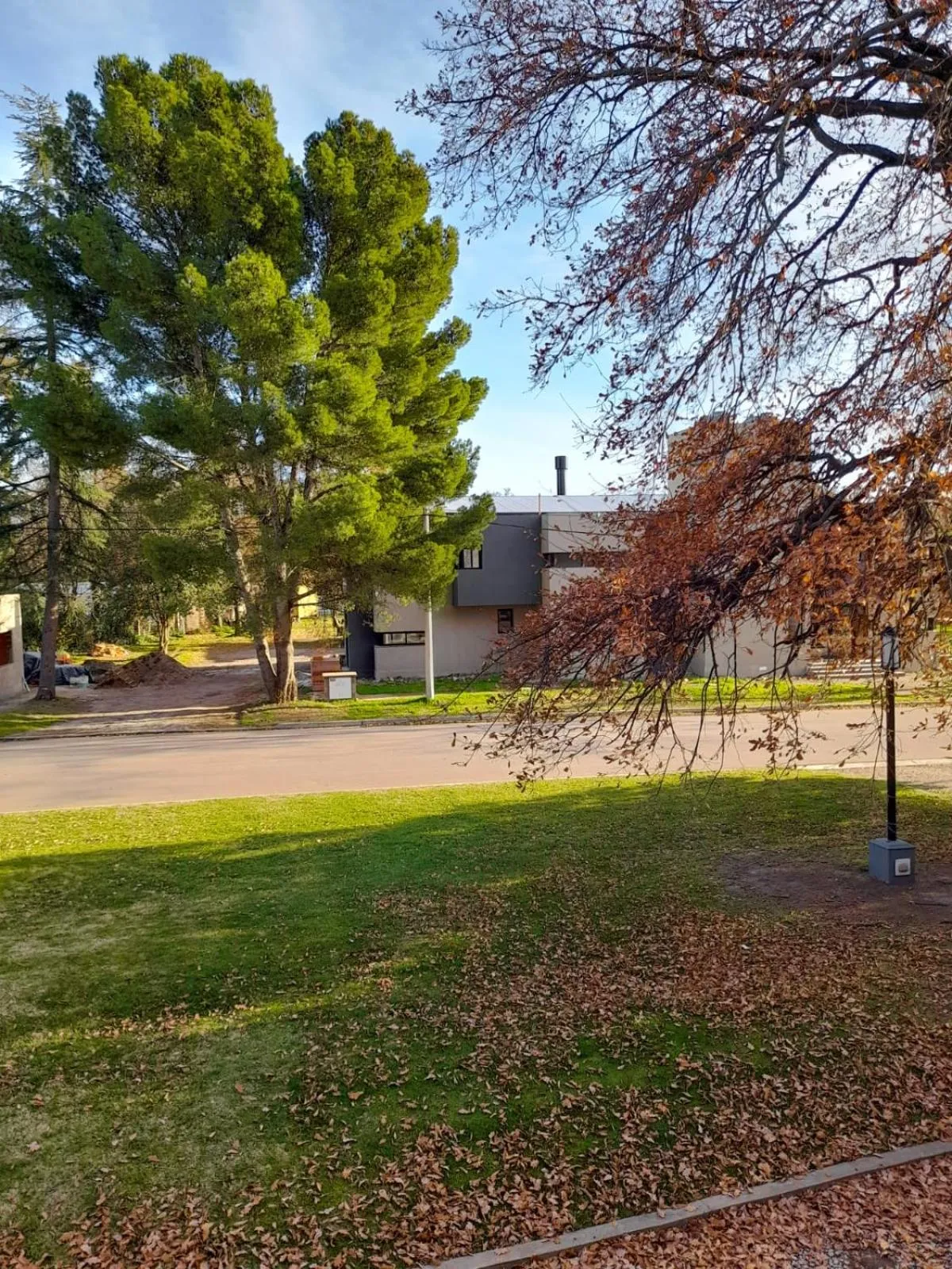 Los Robles Apart Hotel