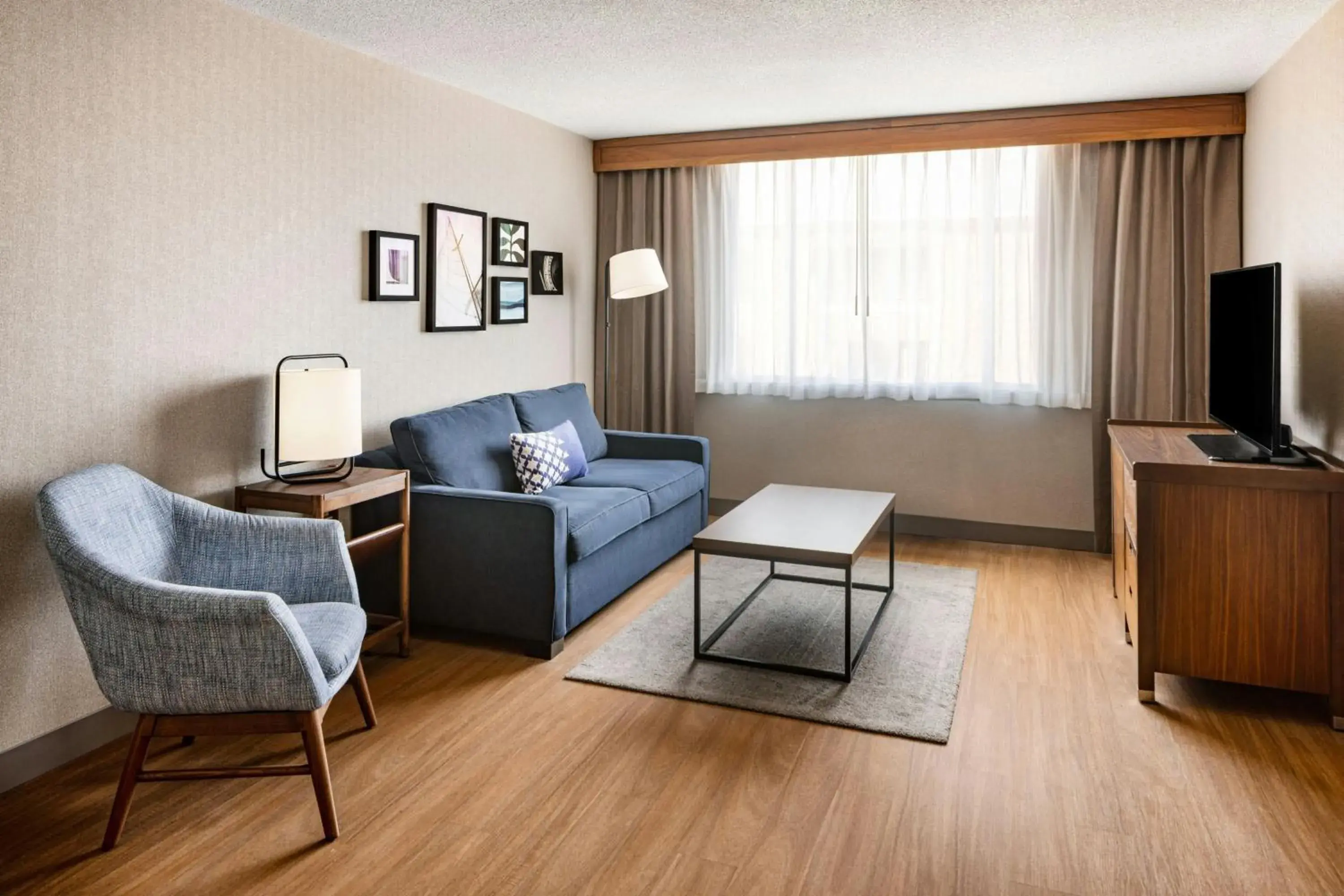 Photo of the whole room in Four Points by Sheraton Halifax Photo of the whole room in Four Points by Sheraton Halifax