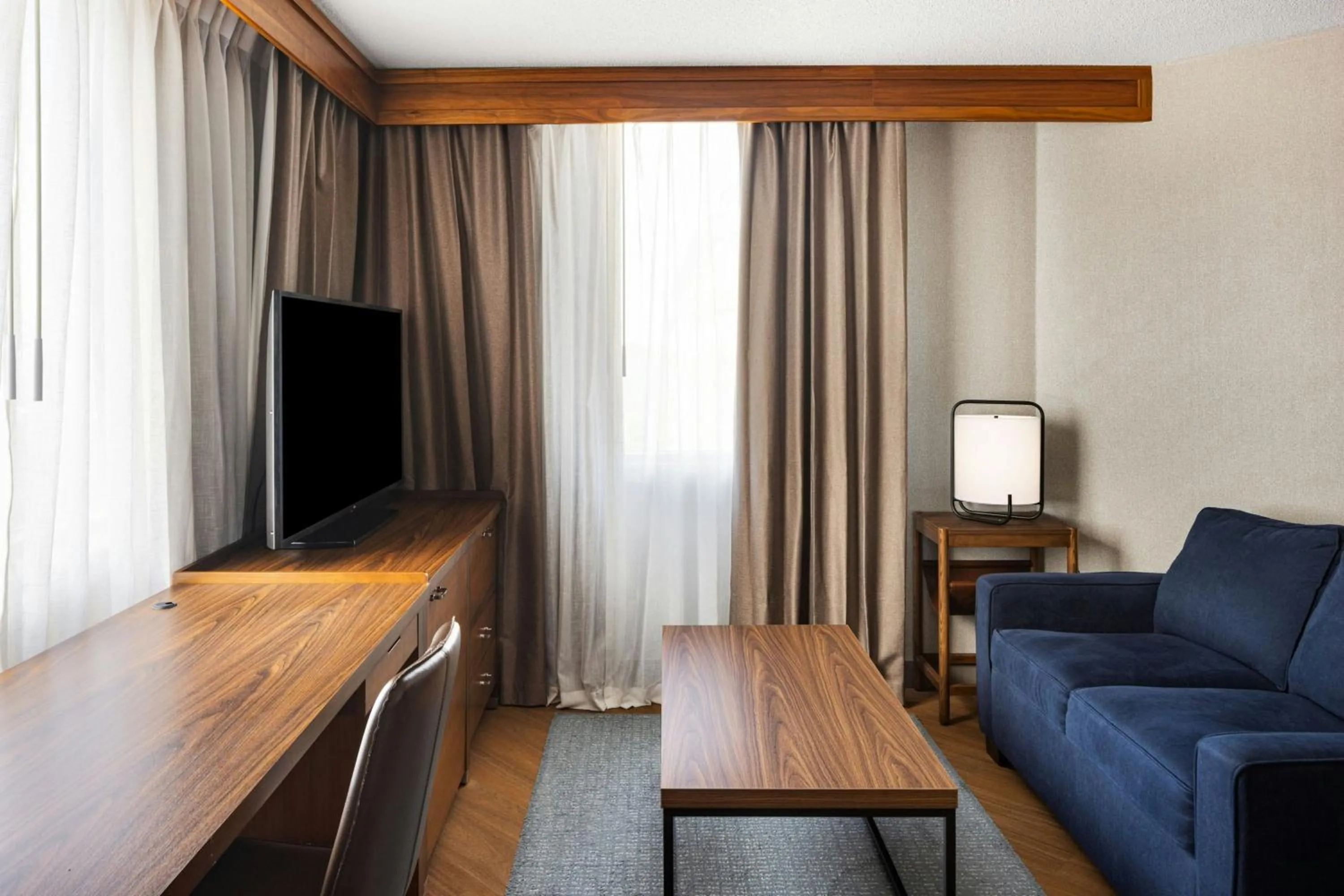 Living room in Four Points by Sheraton Halifax