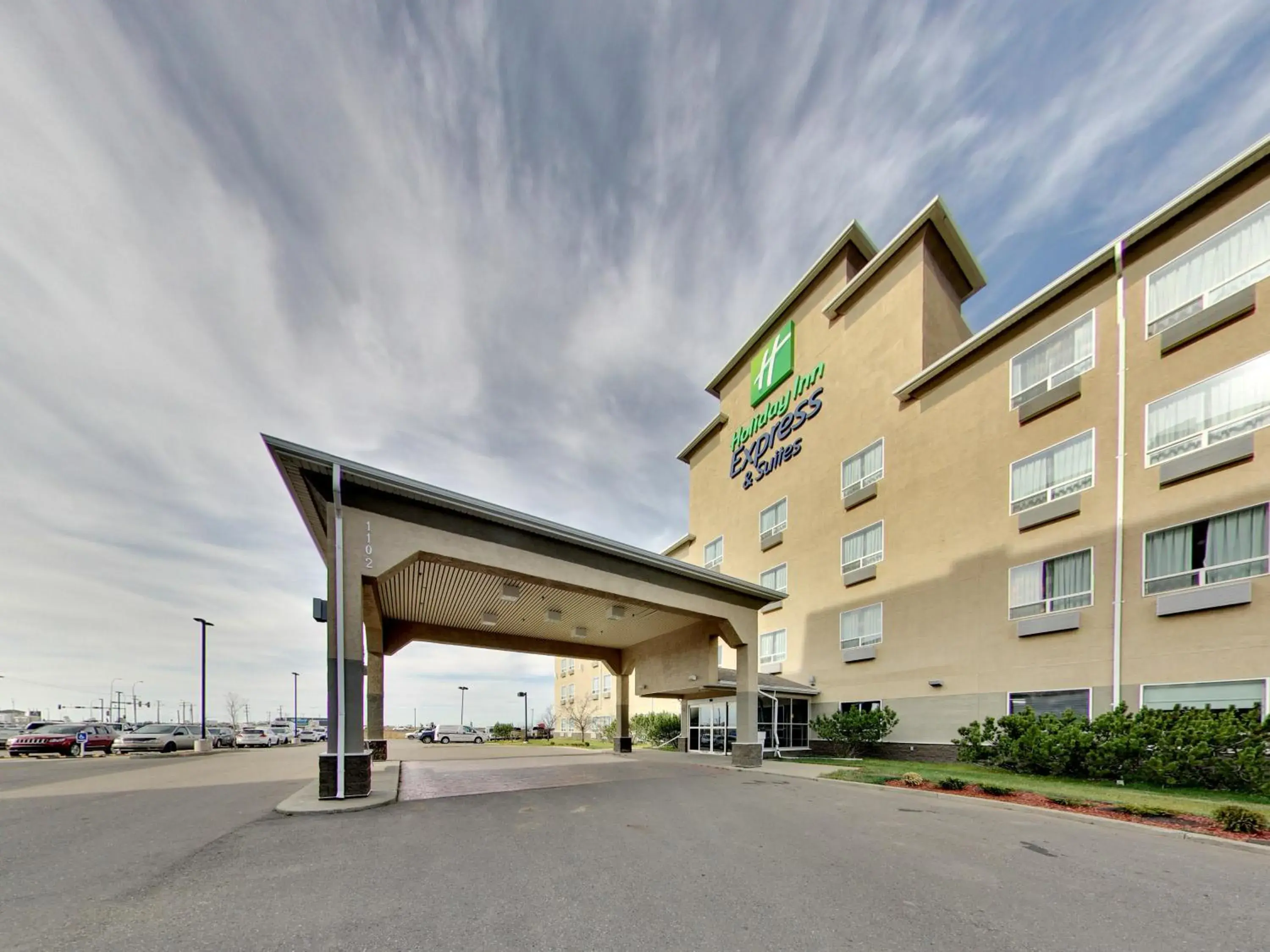 Property building in Holiday Inn Express Hotel & Suites - Edmonton International Airport by IHG Property building in Holiday Inn Express Hotel & Suites - Edmonton International Airport by IHG