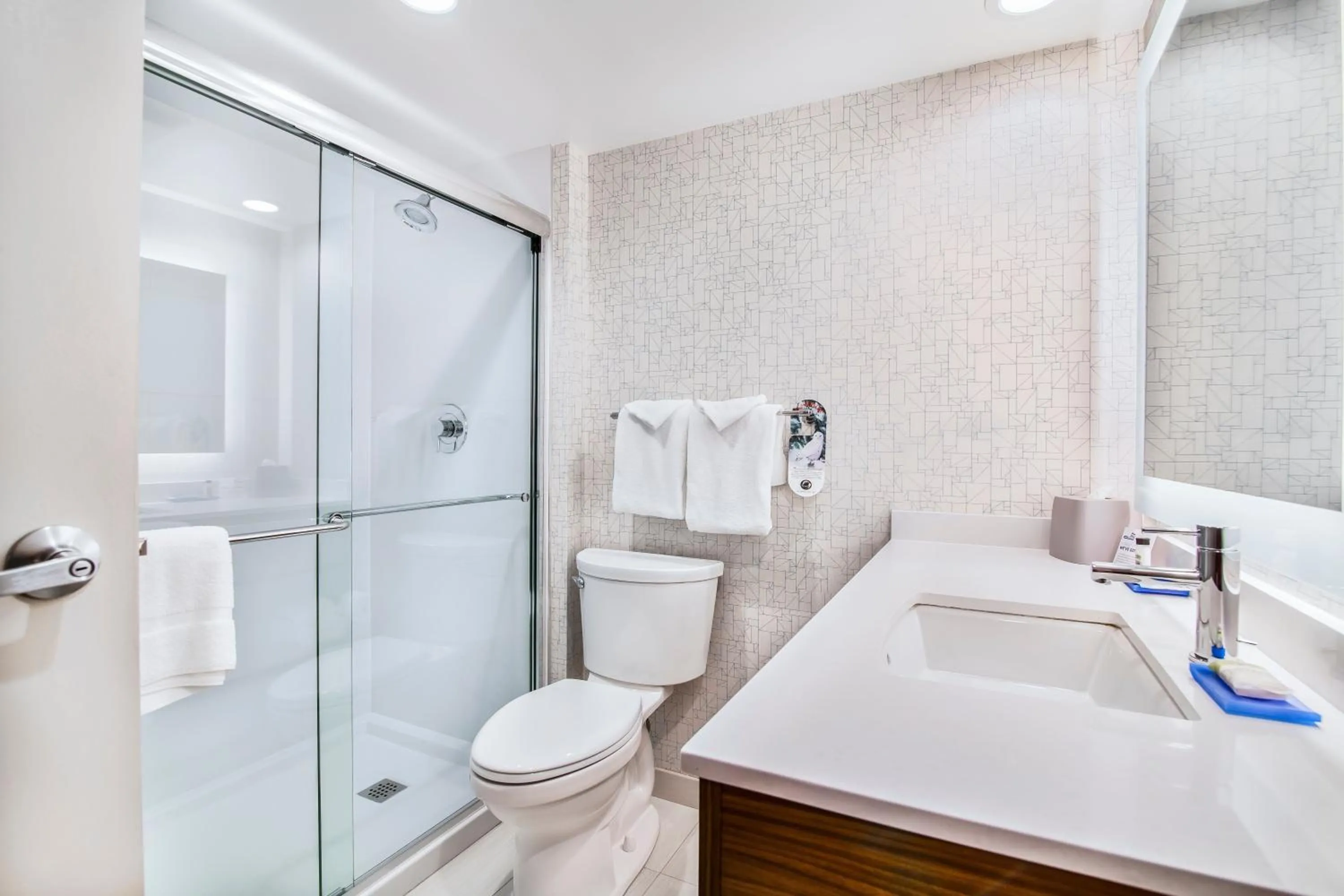 Photo of the whole room in Holiday Inn Express &amp; Suites Langley by IHG