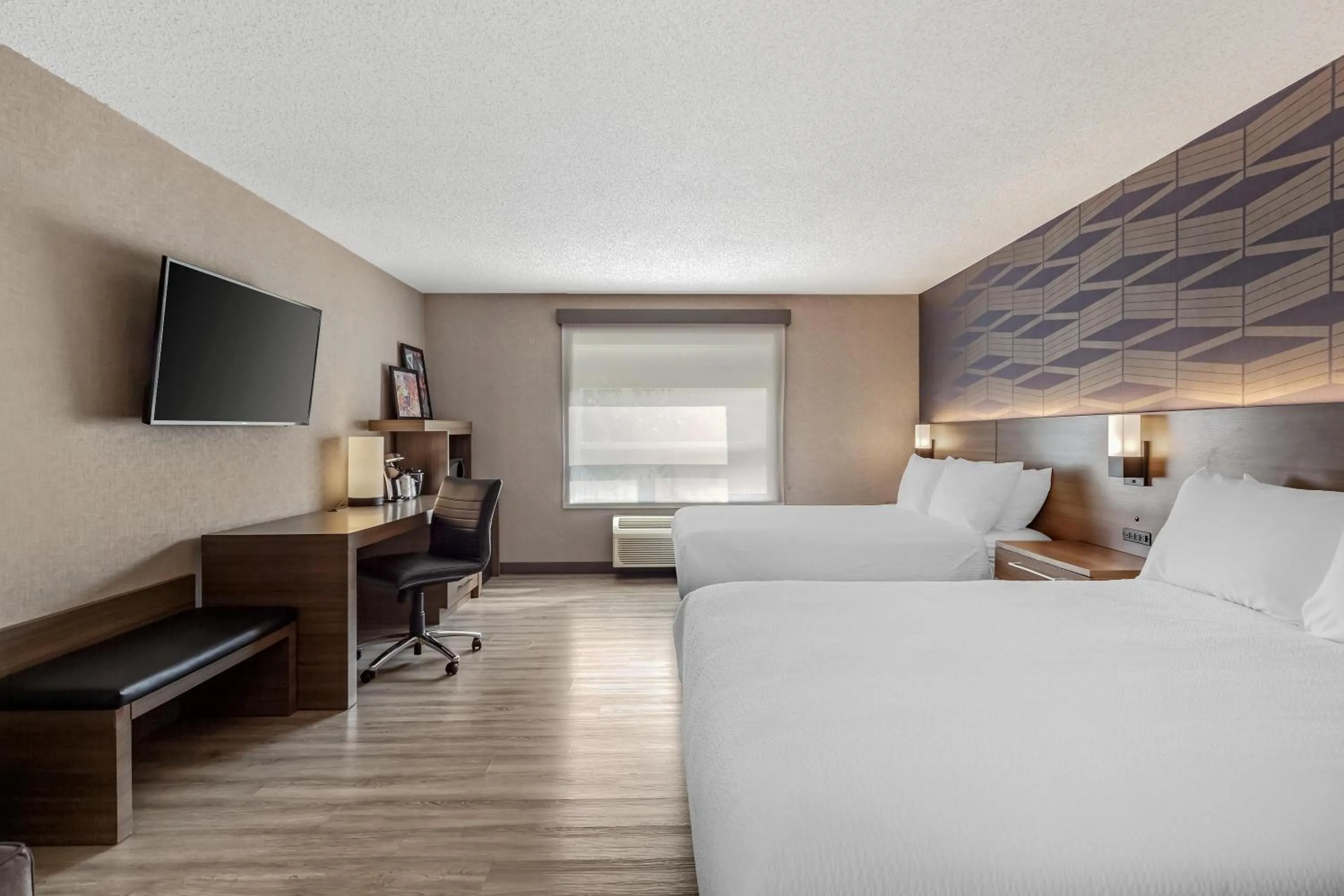 Bedroom, Bed in Best Western Plus West Edmonton