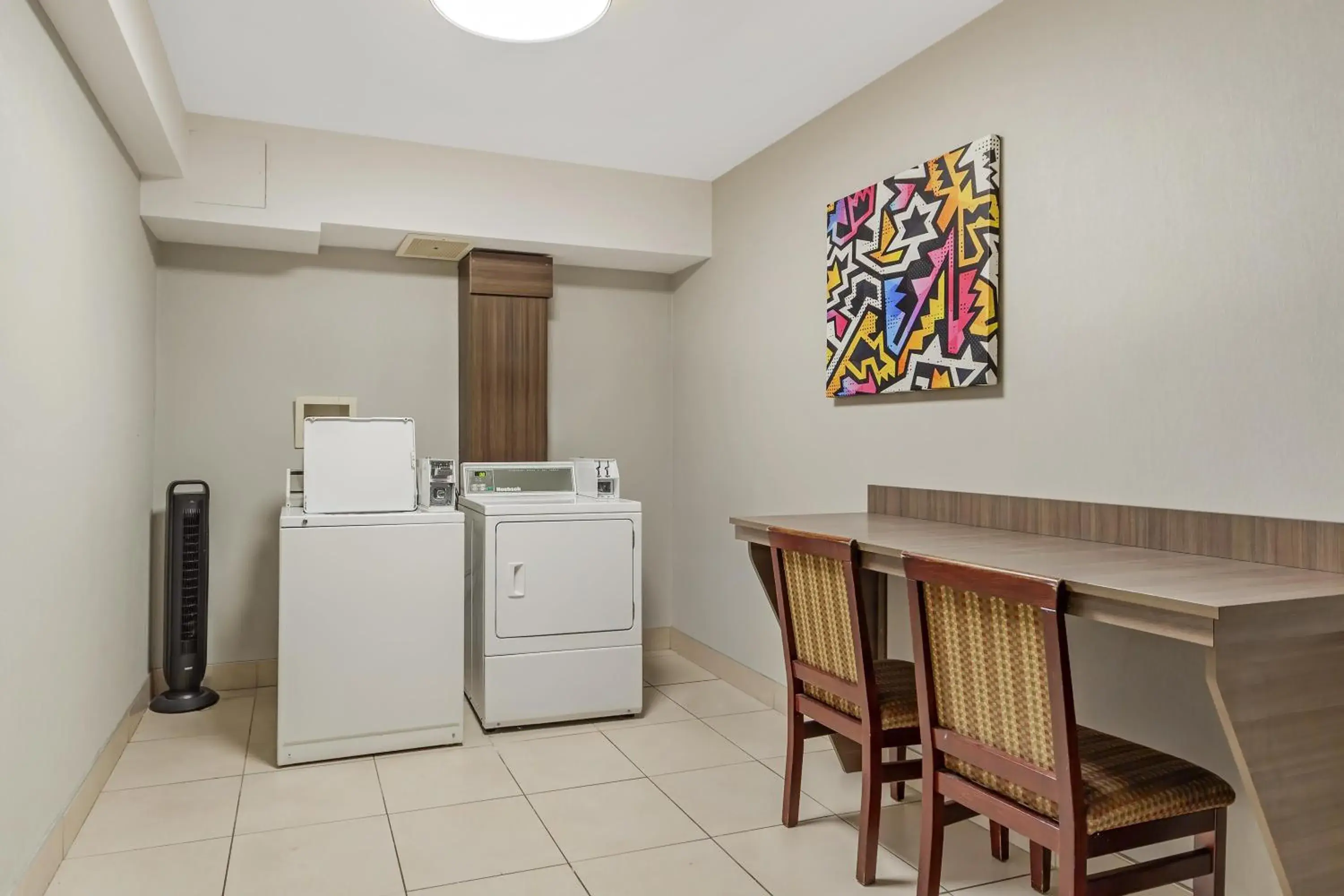 Property building in Best Western Plus West Edmonton Property building in Best Western Plus West Edmonton