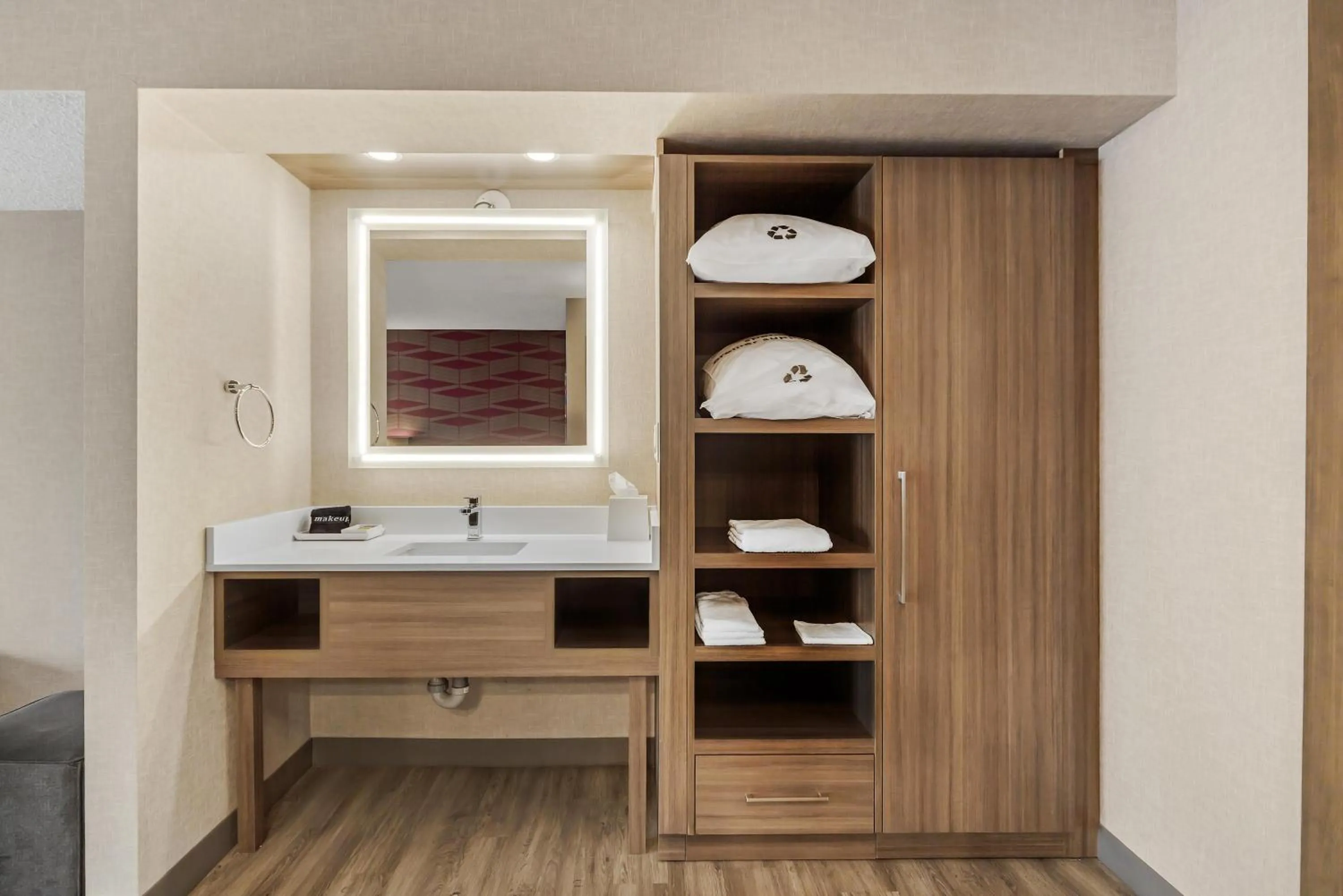 Bedroom in Best Western Plus West Edmonton