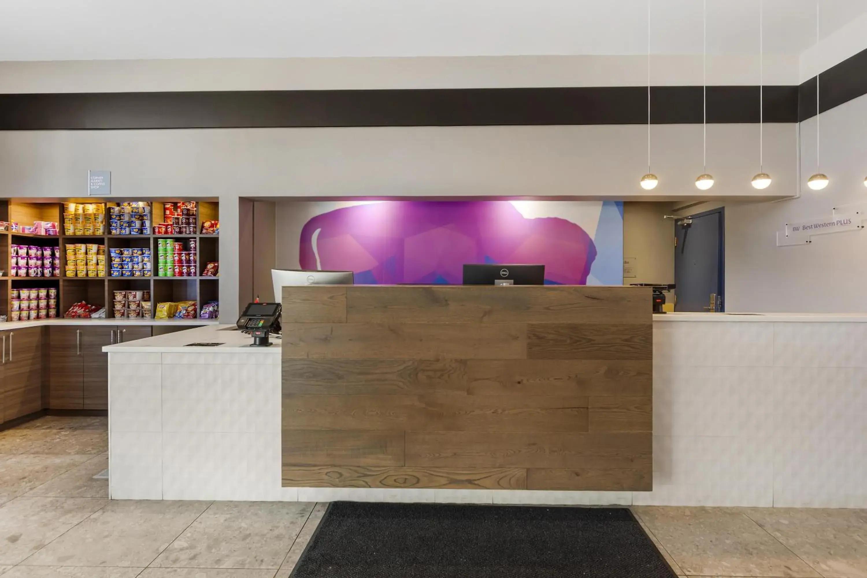 Lobby or reception in Best Western Plus West Edmonton Lobby or reception in Best Western Plus West Edmonton