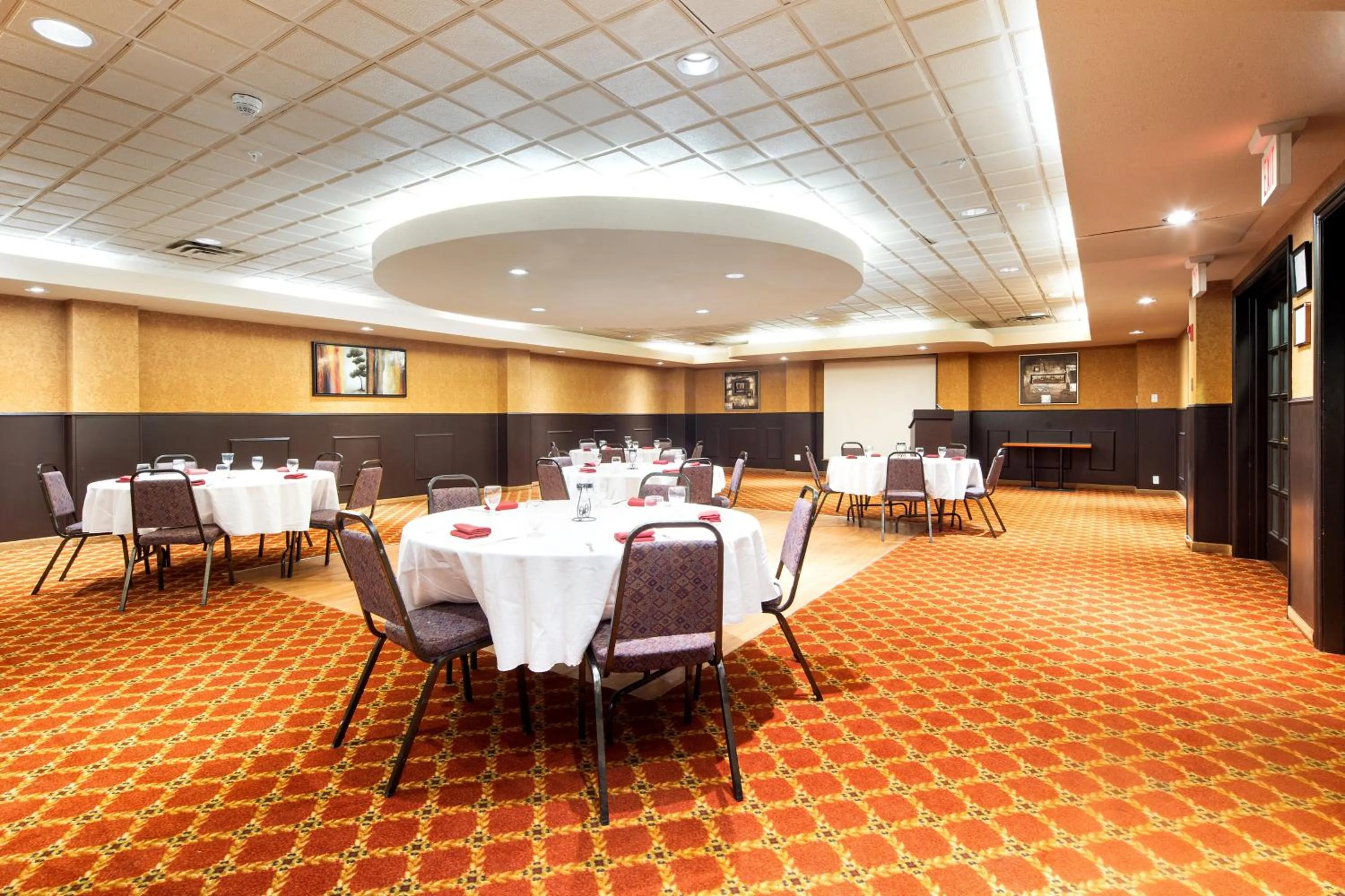 Banquet/Function facilities in Holiday Inn Hinton by IHG