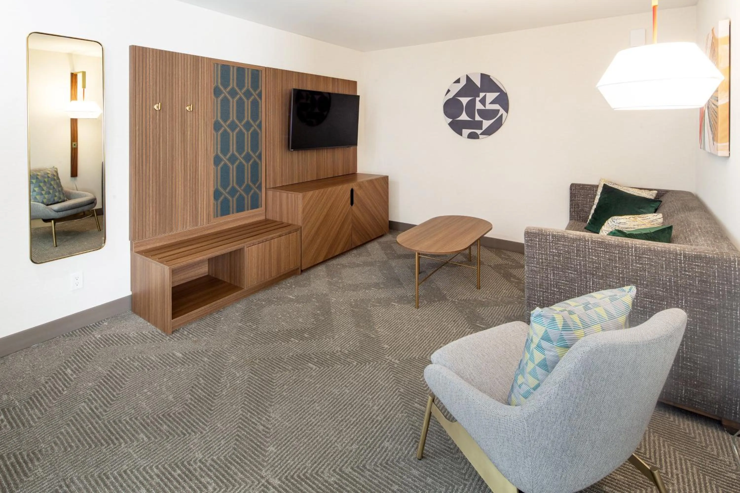 Photo of the whole room in Holiday Inn Hinton by IHG