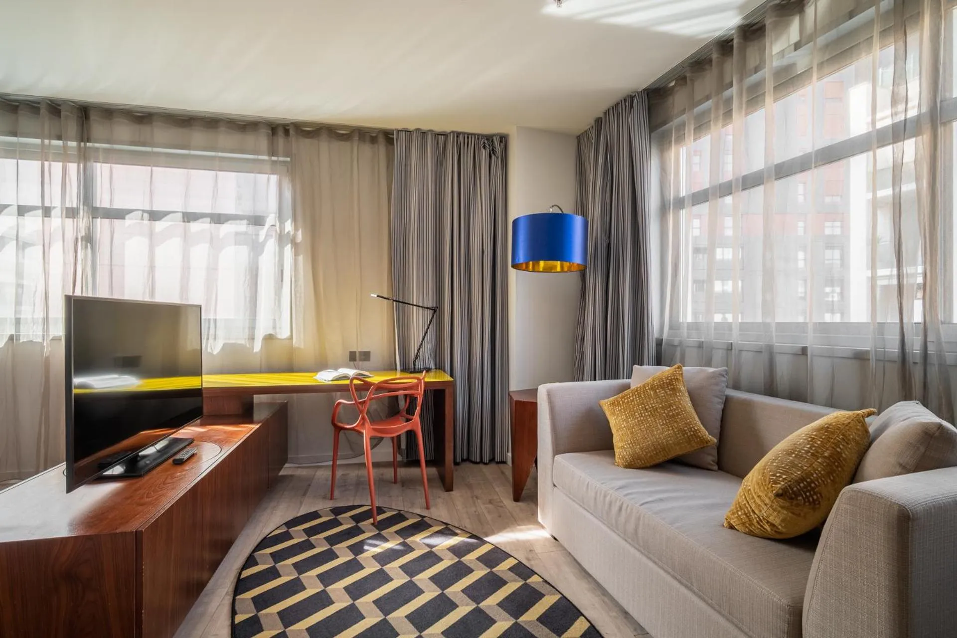 Seating area in Naitly Barcelona Poblenou