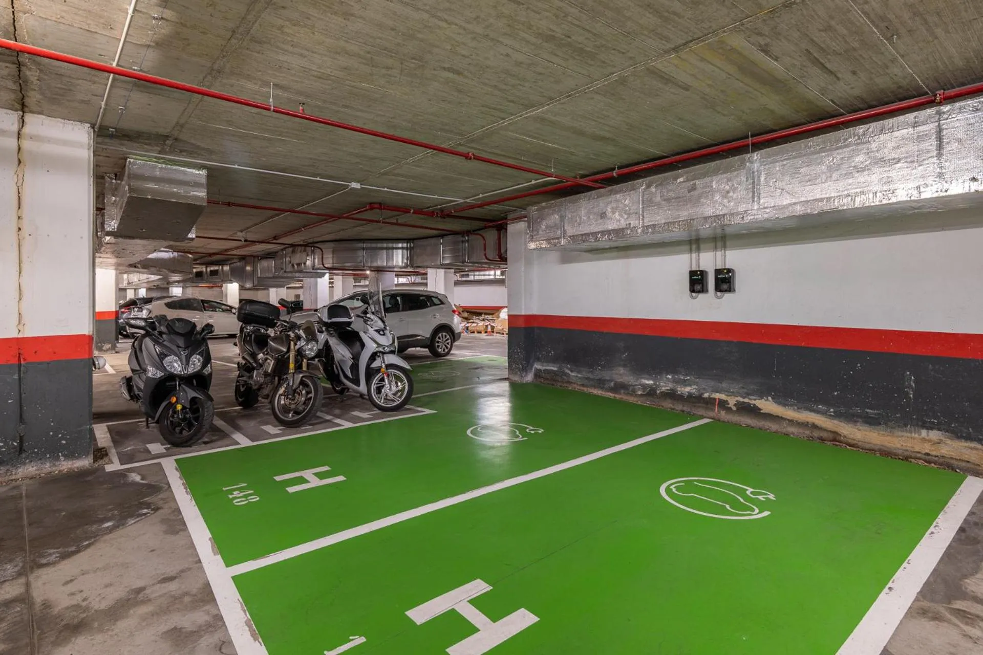 Parking in Naitly Barcelona Poblenou