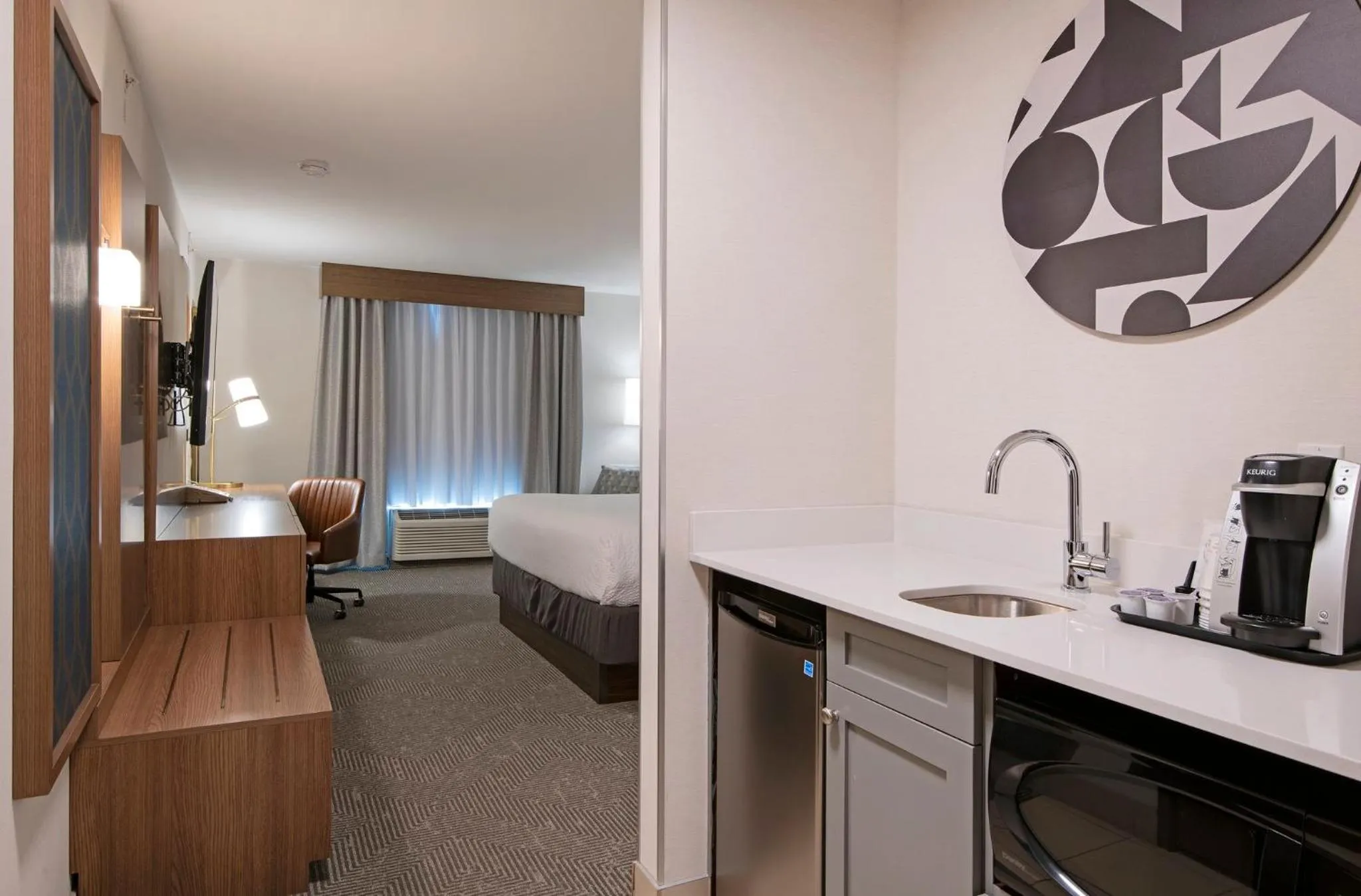 Photo of the whole room in Holiday Inn Hotel and Suites-Kamloops by IHG