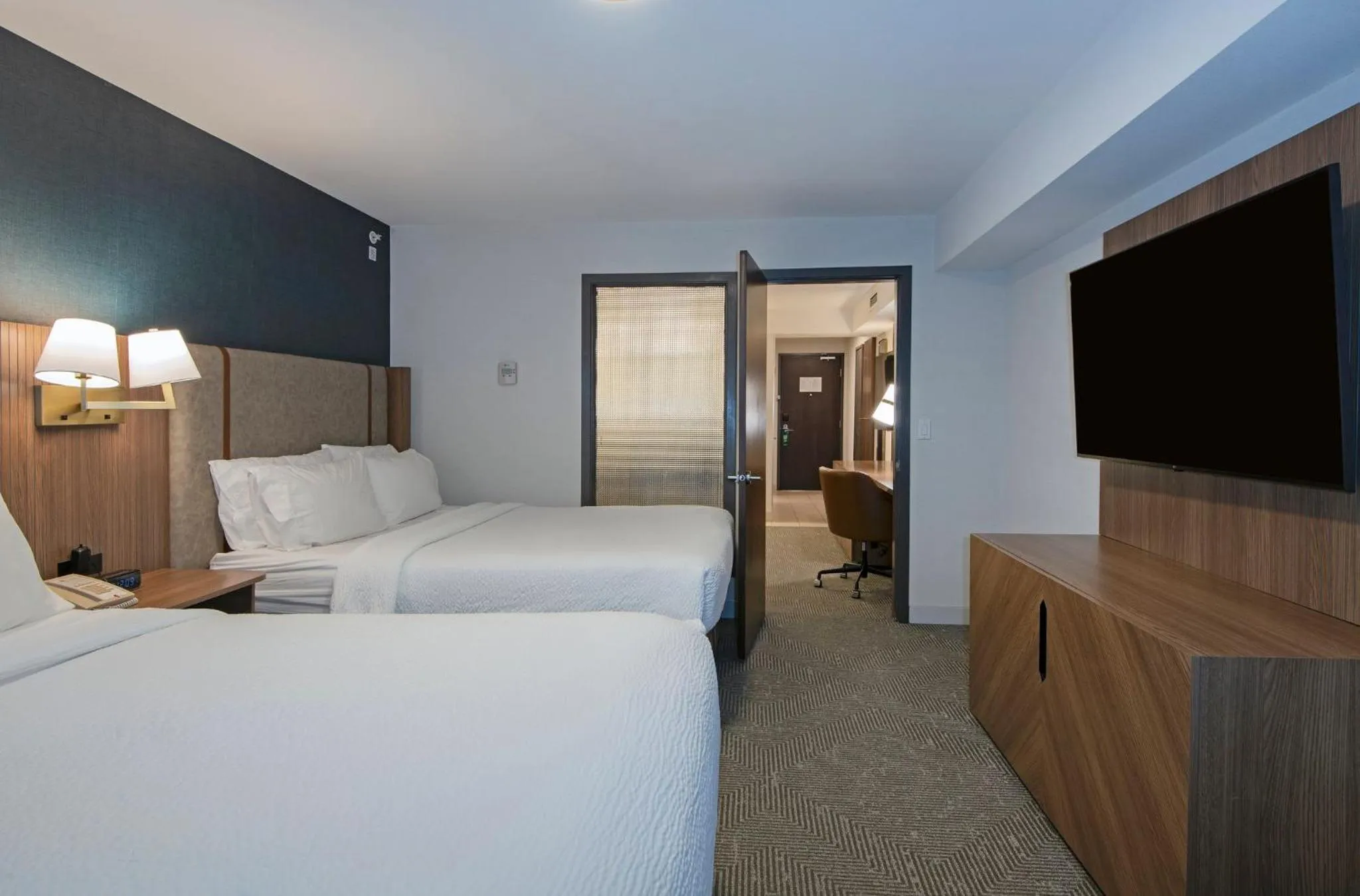 Bedroom, Bed in Holiday Inn Hotel and Suites-Kamloops by IHG