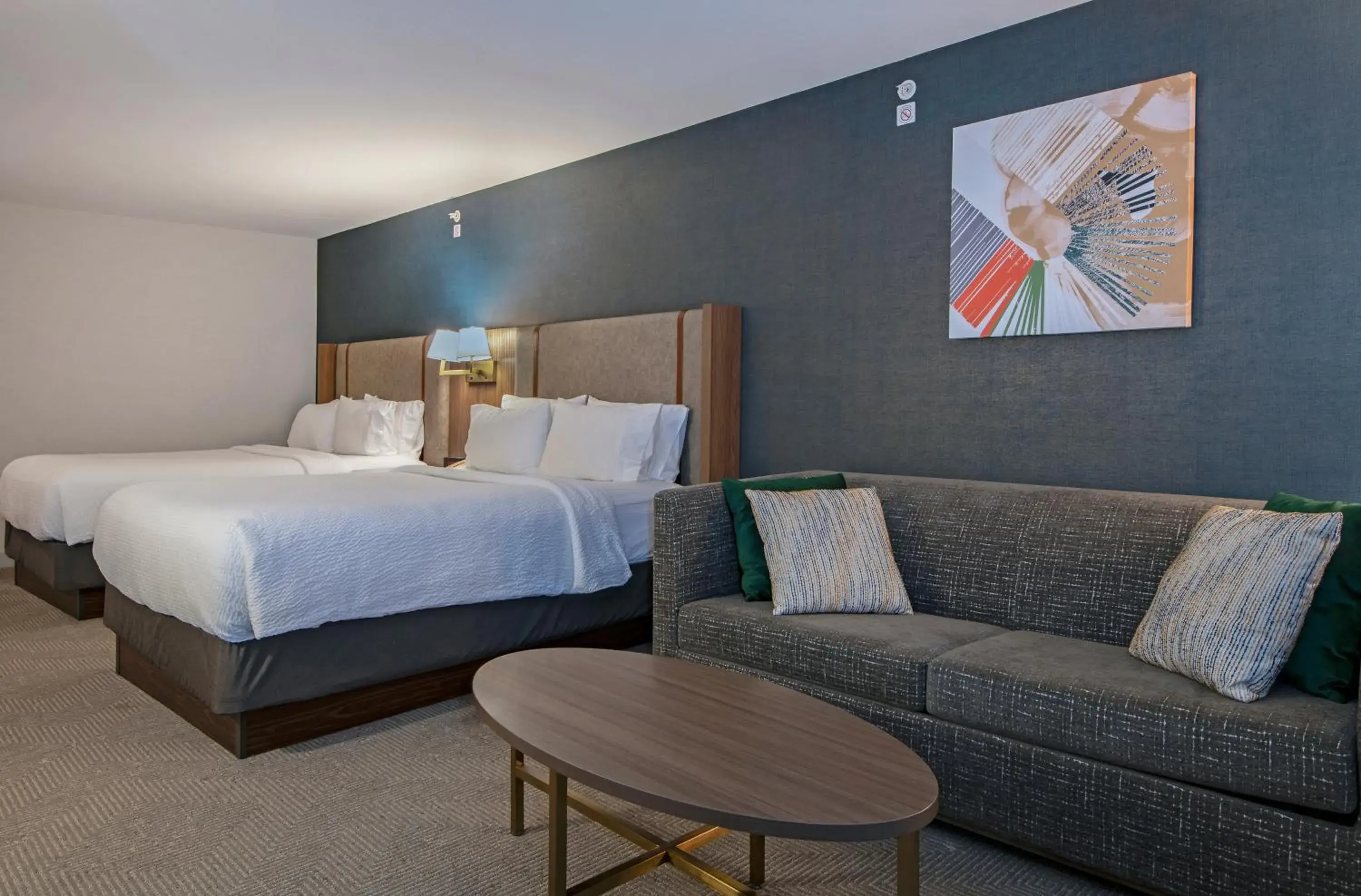 Room with Two Queen Beds and a Sofa Bed in Holiday Inn Hotel and Suites-Kamloops by IHG Room with Two Queen Beds and a Sofa Bed in Holiday Inn Hotel and Suites-Kamloops by IHG