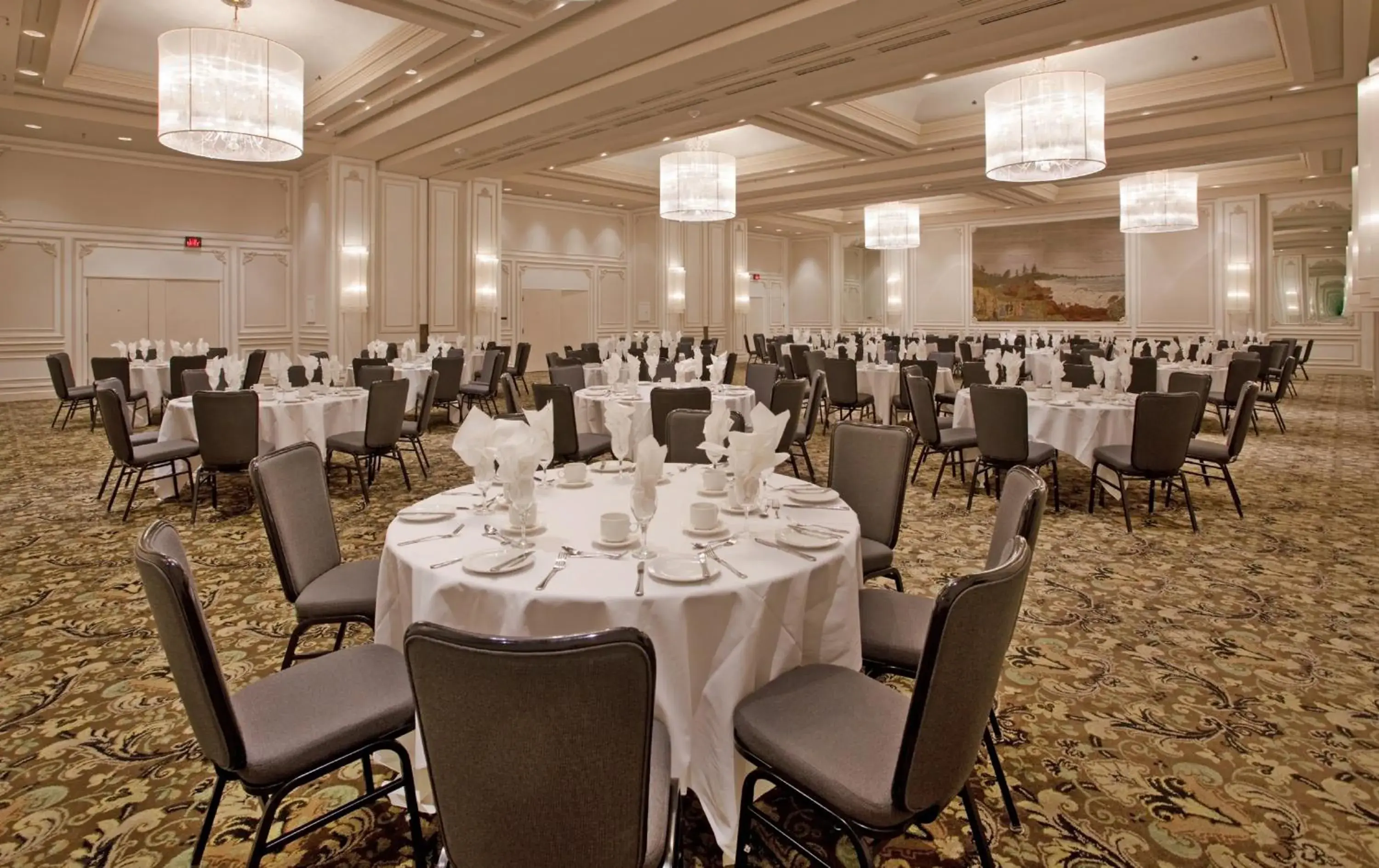 Banquet/Function facilities, Restaurant/Places to Eat in Crowne Plaza Gatineau-Ottawa