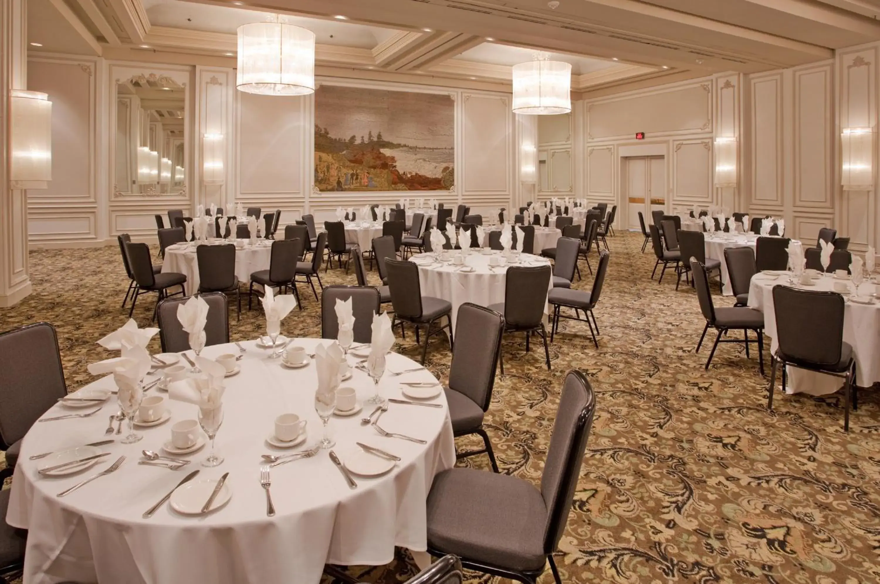 Banquet/Function facilities, Restaurant/Places to Eat in Crowne Plaza Gatineau-Ottawa