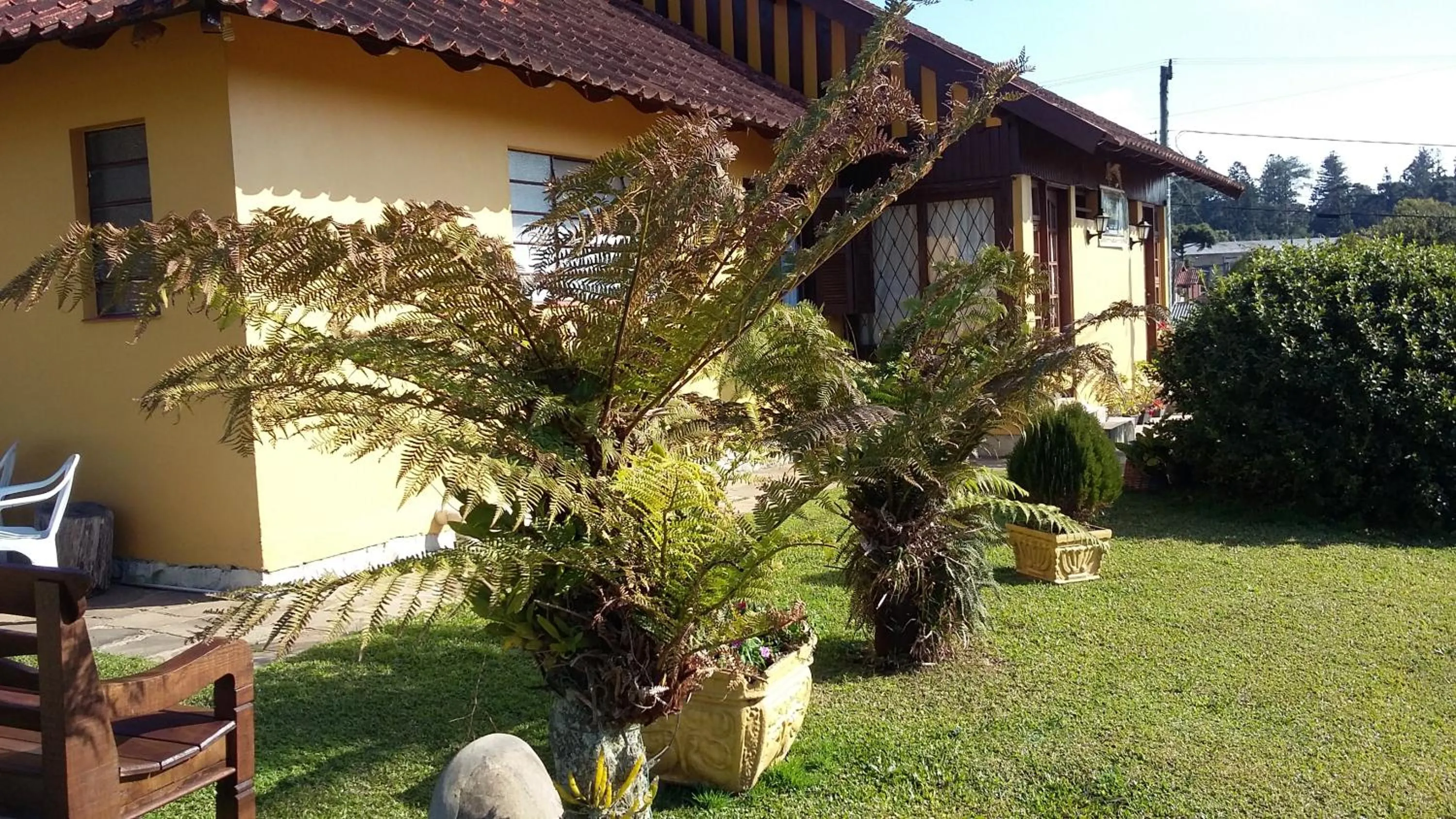 Property building in Pousada Casa Amarela