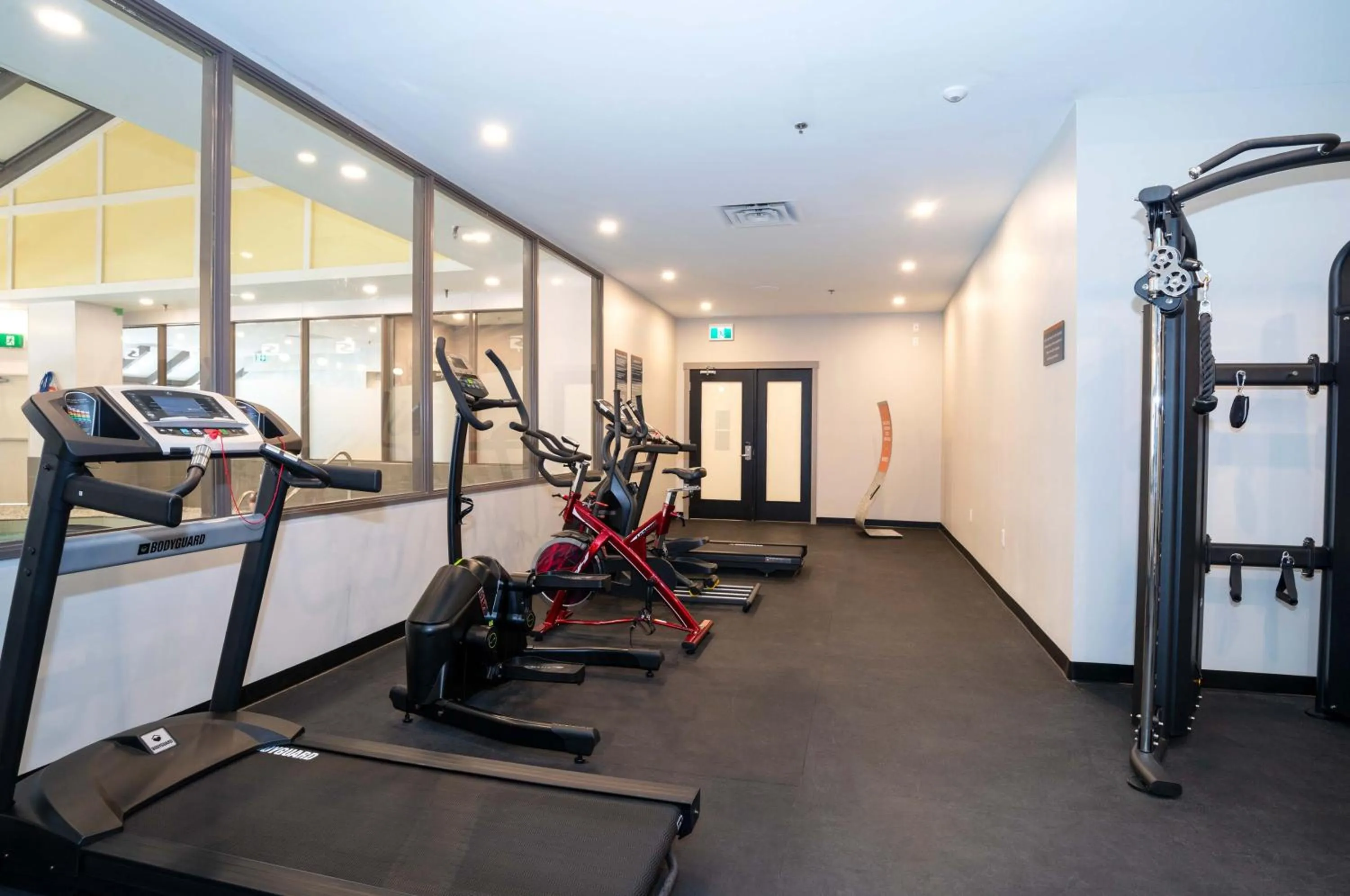 Fitness centre/facilities in Sandman Signature Calgary Downtown Hotel