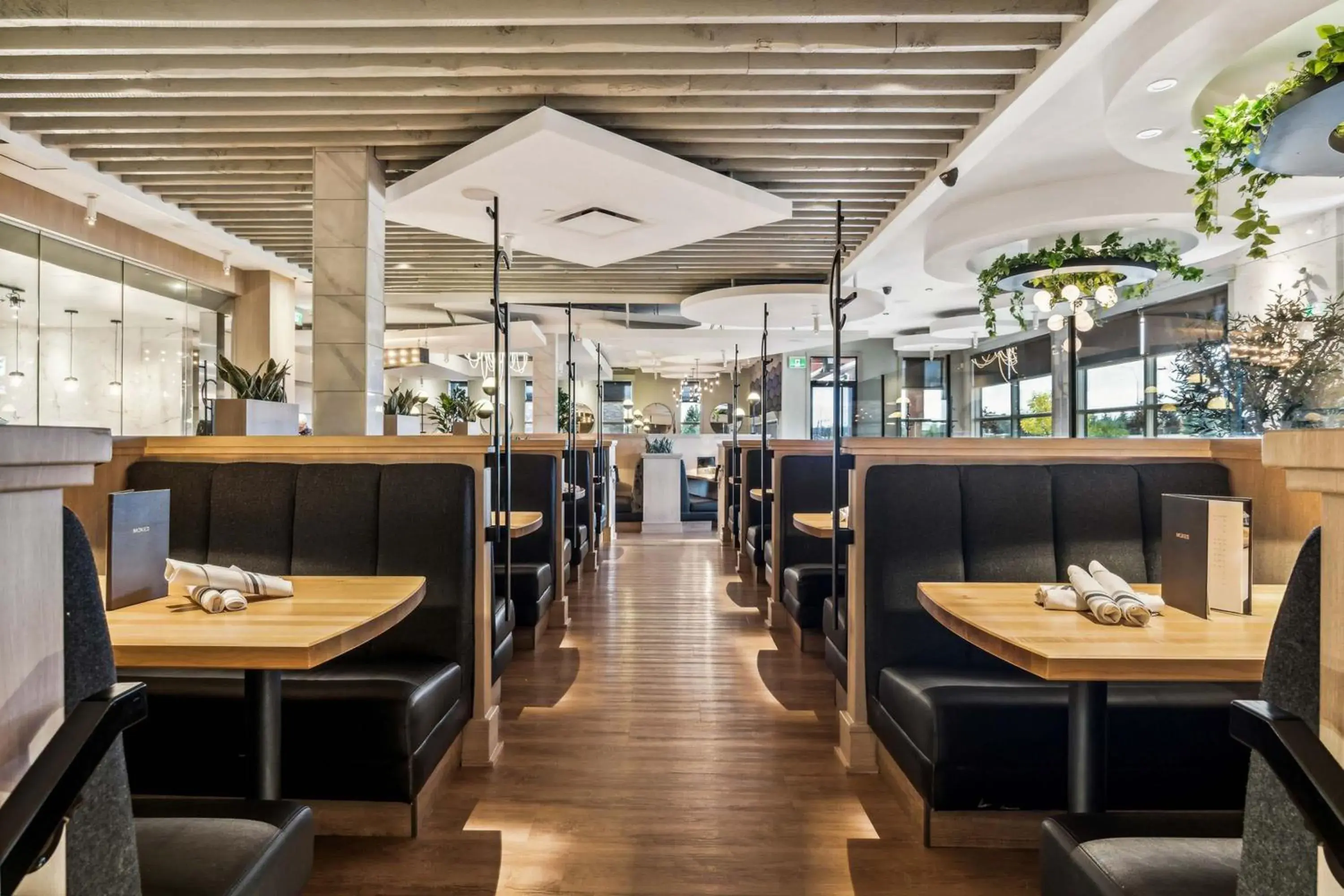 Restaurant/places to eat in Sandman Hotel Calgary Airport Restaurant/places to eat in Sandman Hotel Calgary Airport