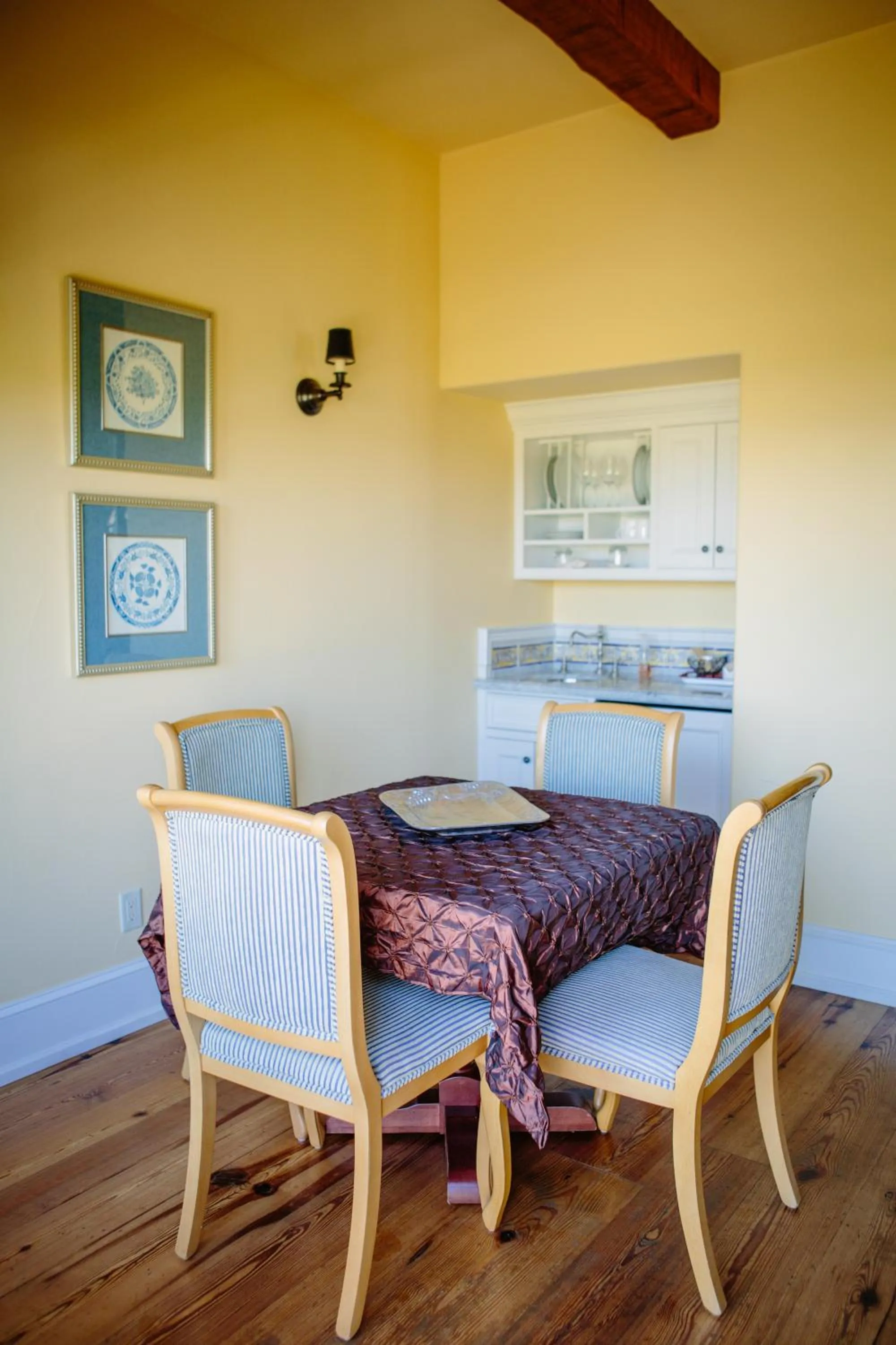 Coffee/tea facilities in CaliPaso Winery & Villa