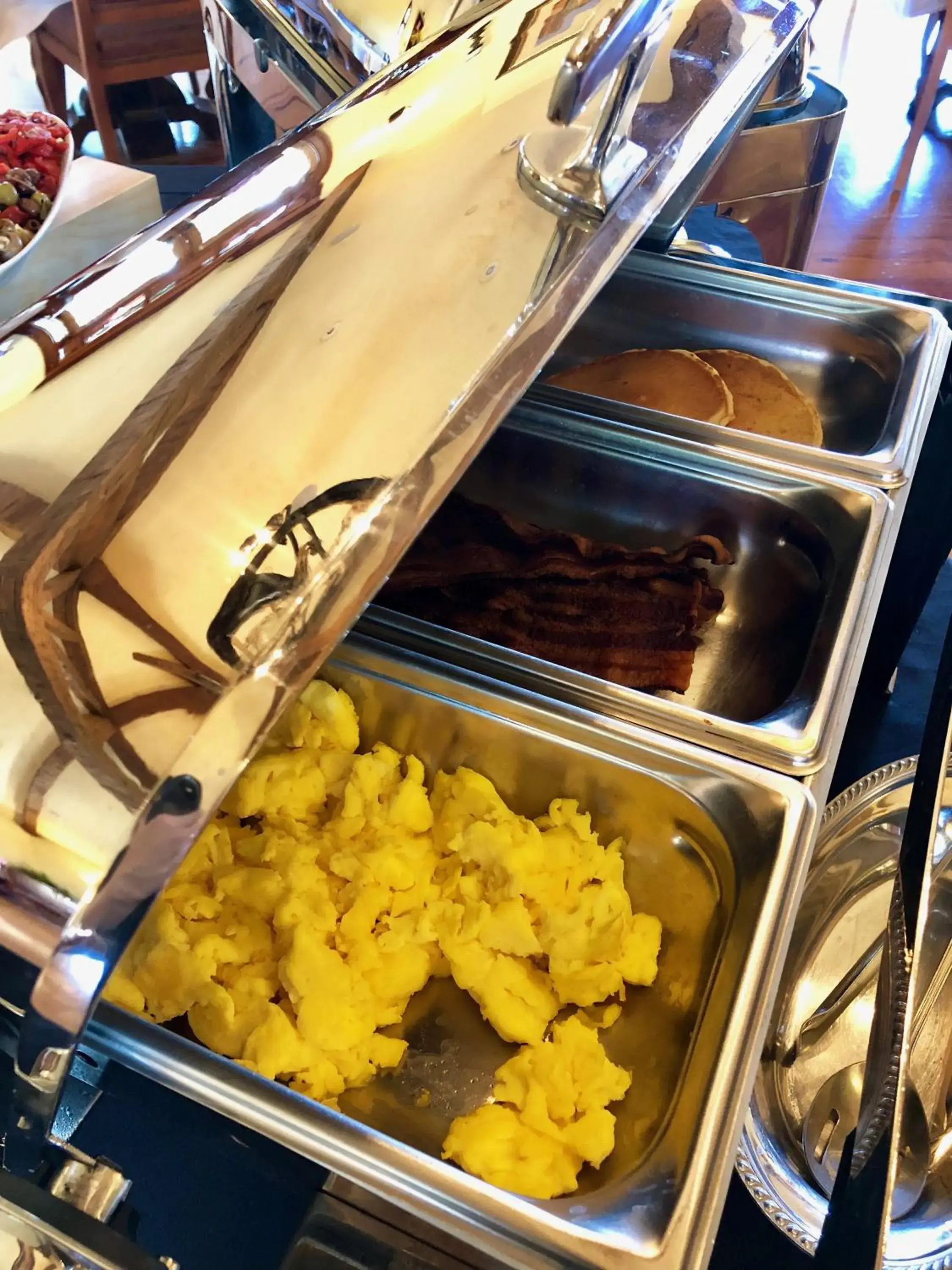 Breakfast in CaliPaso Winery & Villa Breakfast in CaliPaso Winery & Villa