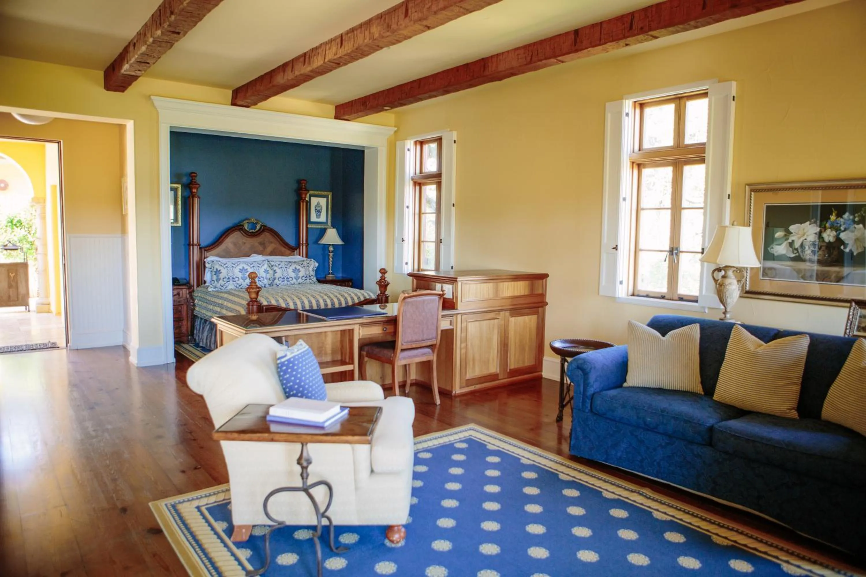 Bedroom in CaliPaso Winery & Villa