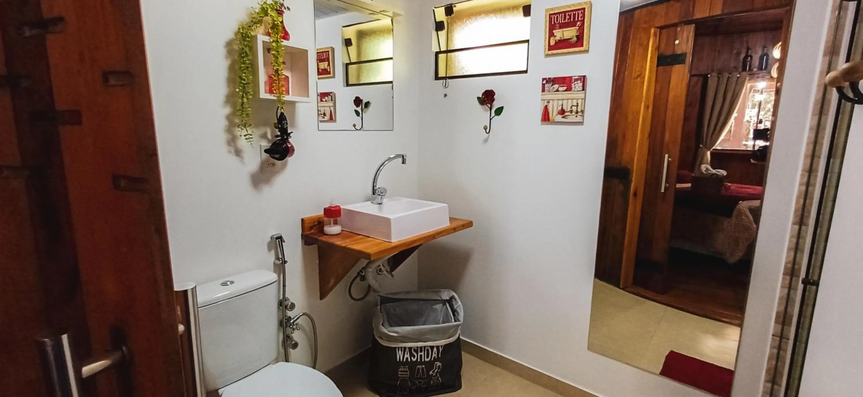 Bathroom in Chalé Temático em Pipa de Vinho - Parada da Pipa Chalés