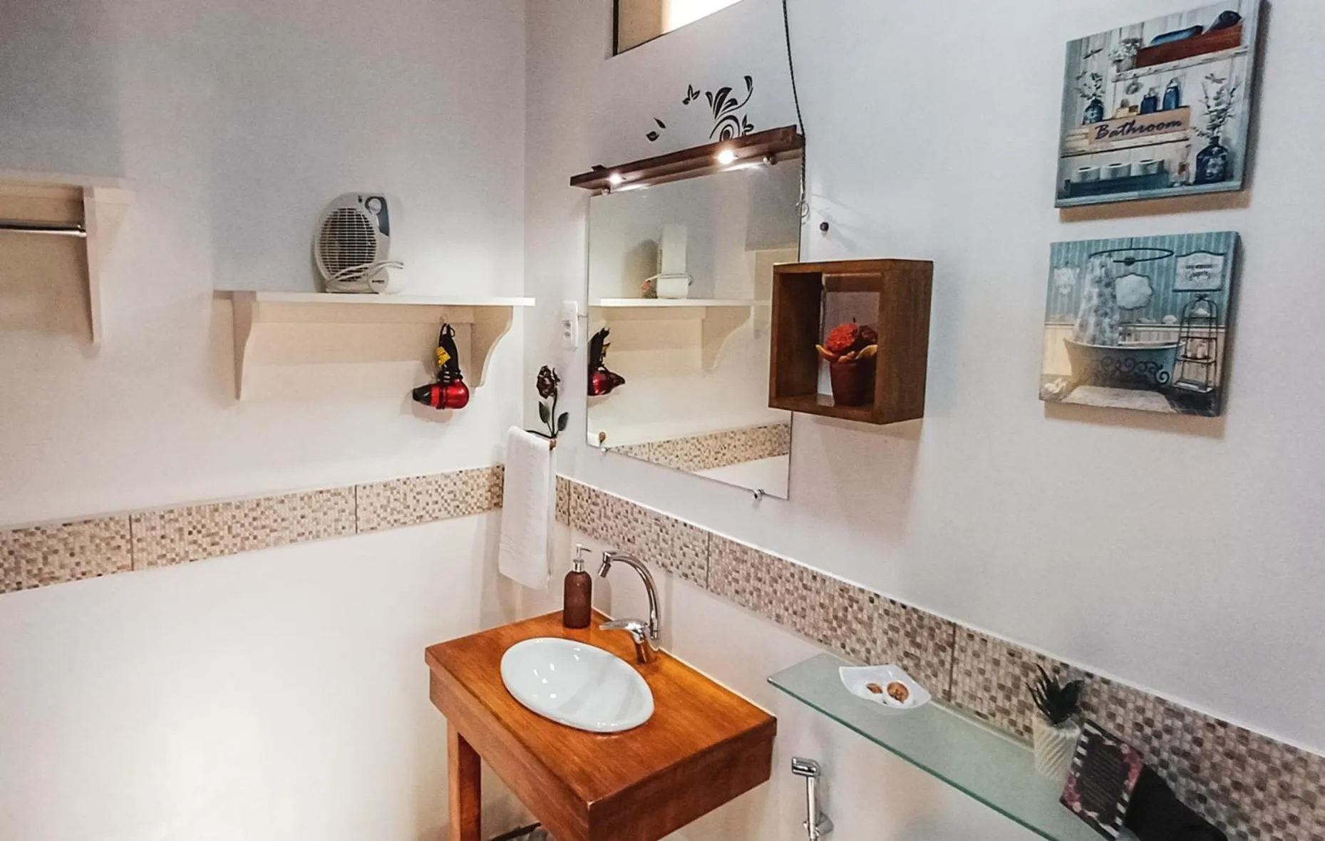 Bathroom in Chalé Temático em Pipa de Vinho - Parada da Pipa Chalés