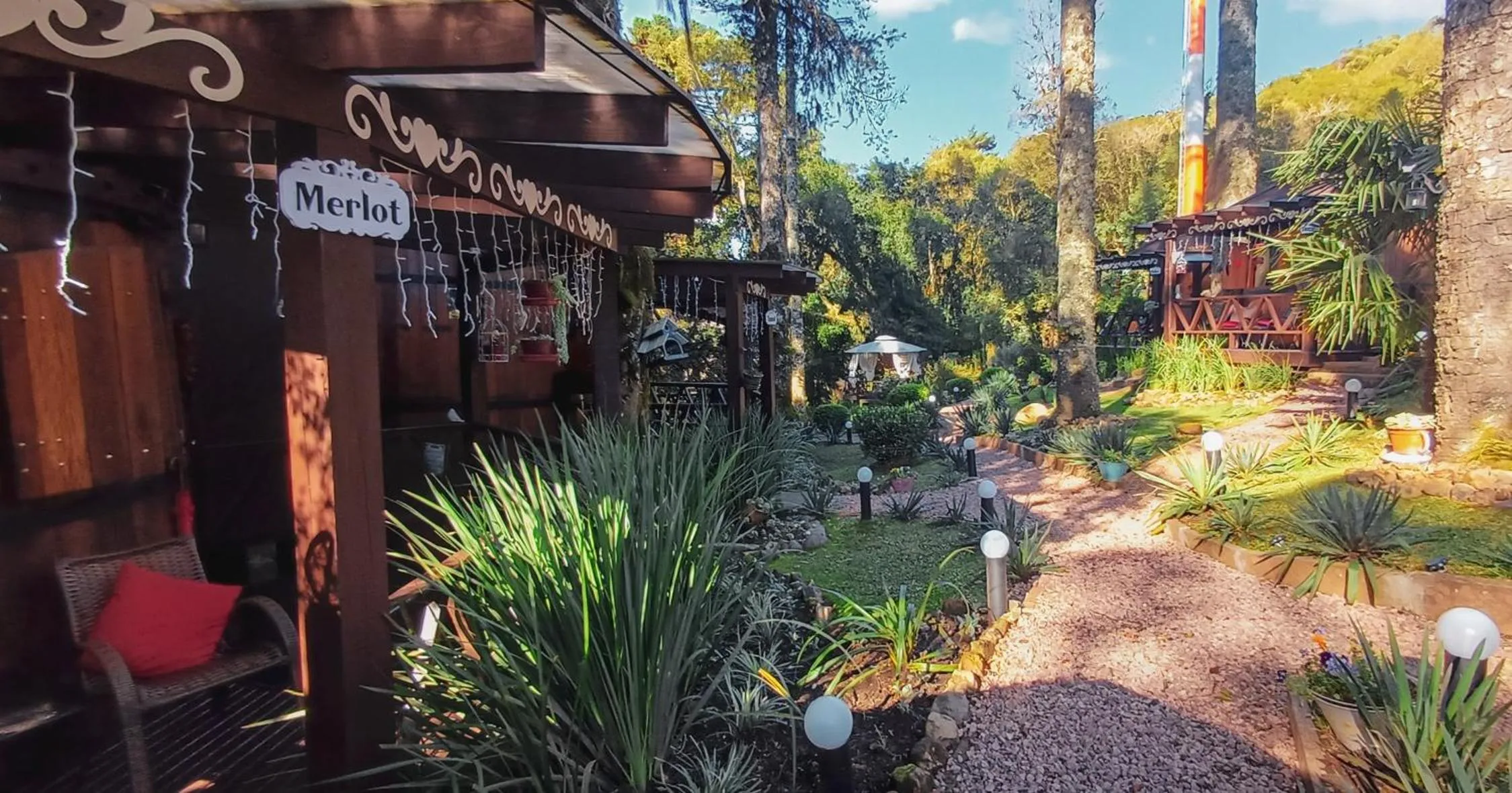 Garden view in Chalé Temático em Pipa de Vinho - Parada da Pipa Chalés