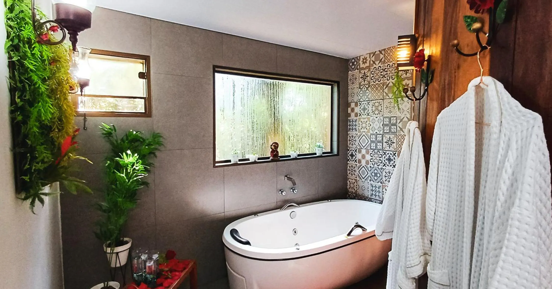 Hot Tub in Chalé Temático em Pipa de Vinho - Parada da Pipa Chalés