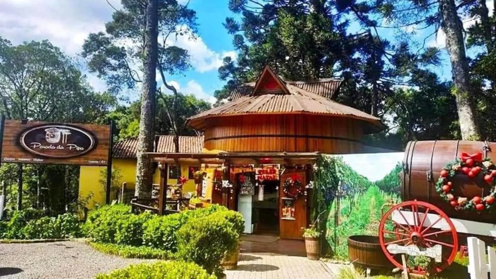 On-site shops in Chalé Temático em Pipa de Vinho - Parada da Pipa Chalés