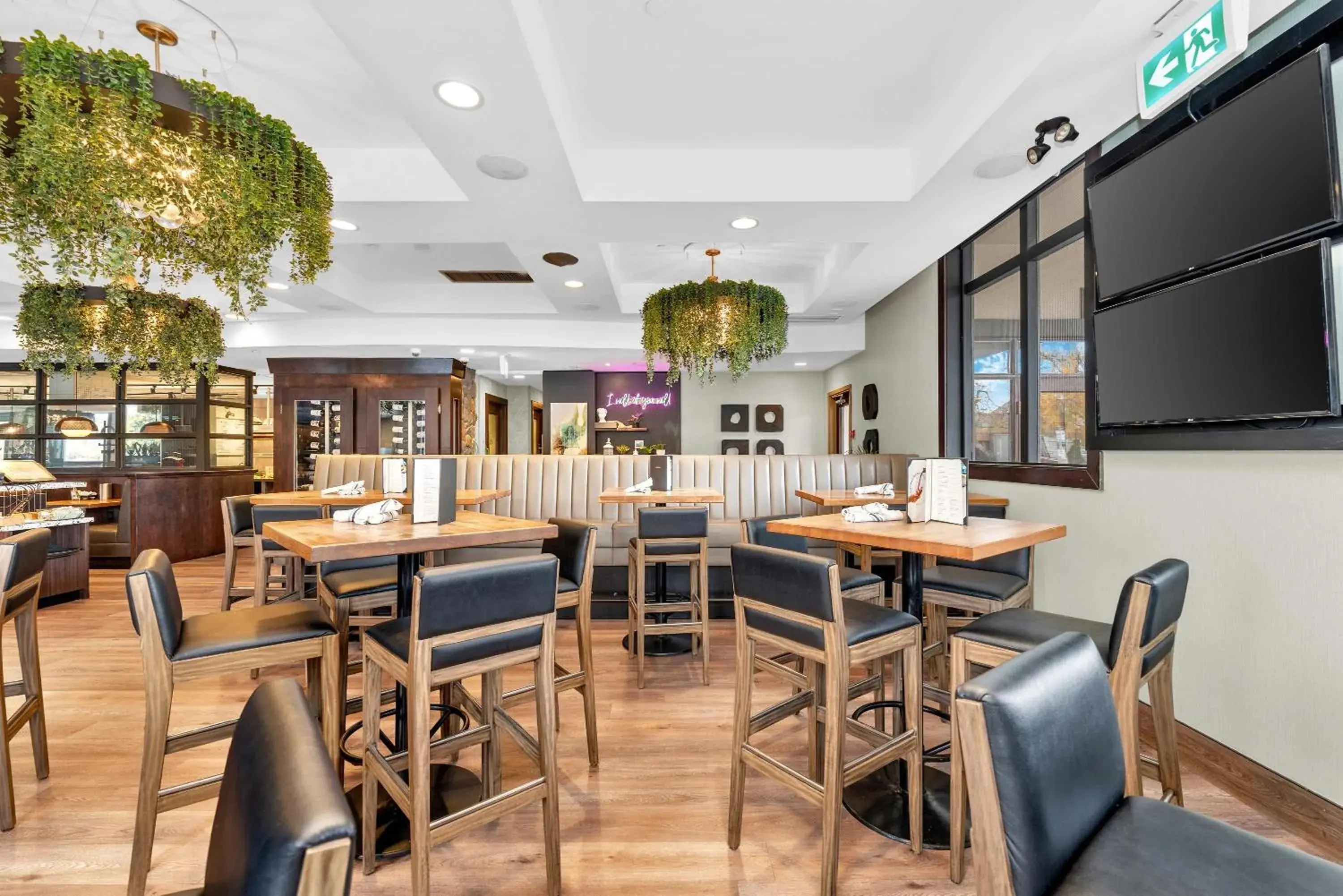 Restaurant/places to eat in Sandman Hotel Vancouver Airport Restaurant/places to eat in Sandman Hotel Vancouver Airport