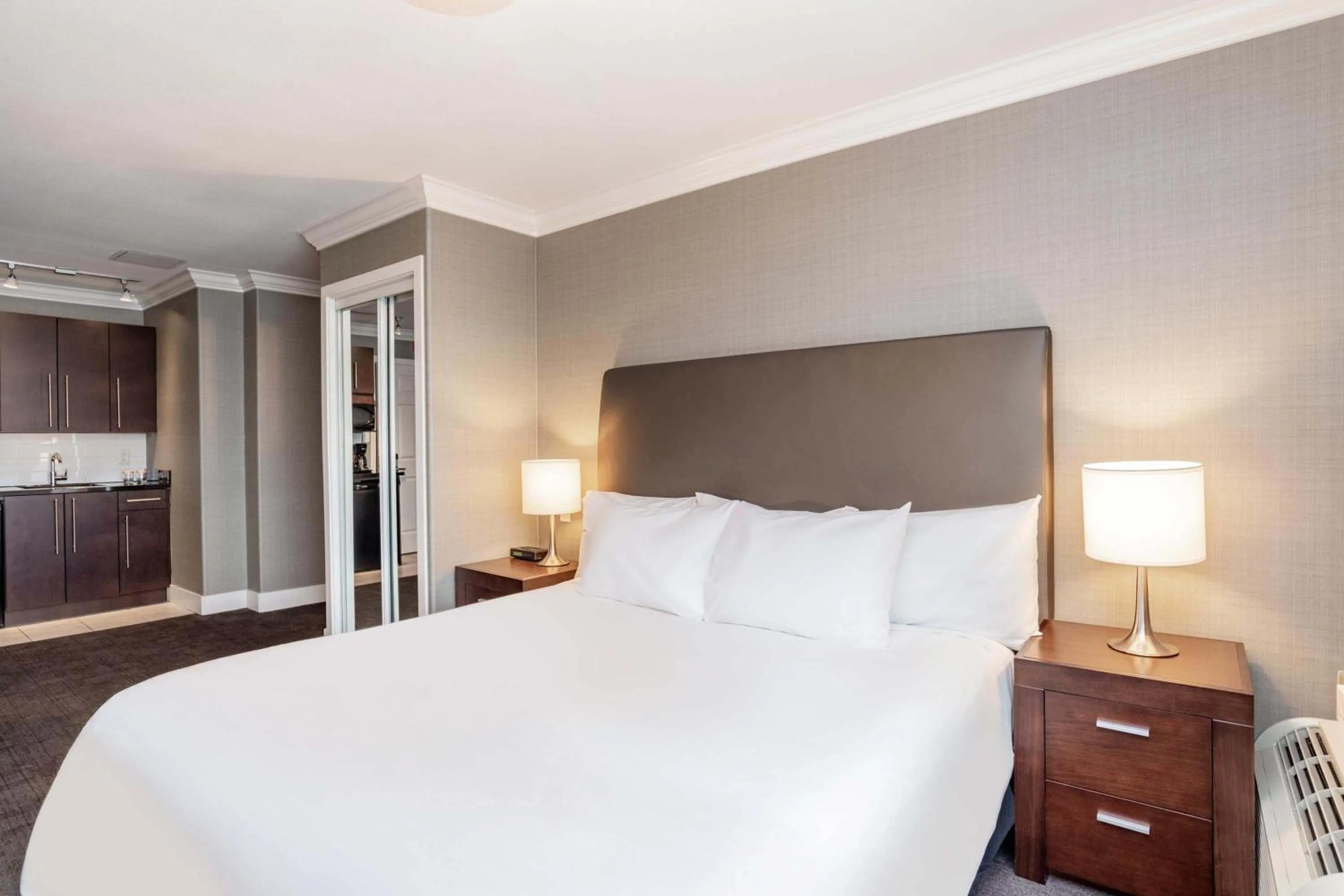 Photo of the whole room, Bed in Sandman Hotel Vancouver Airport