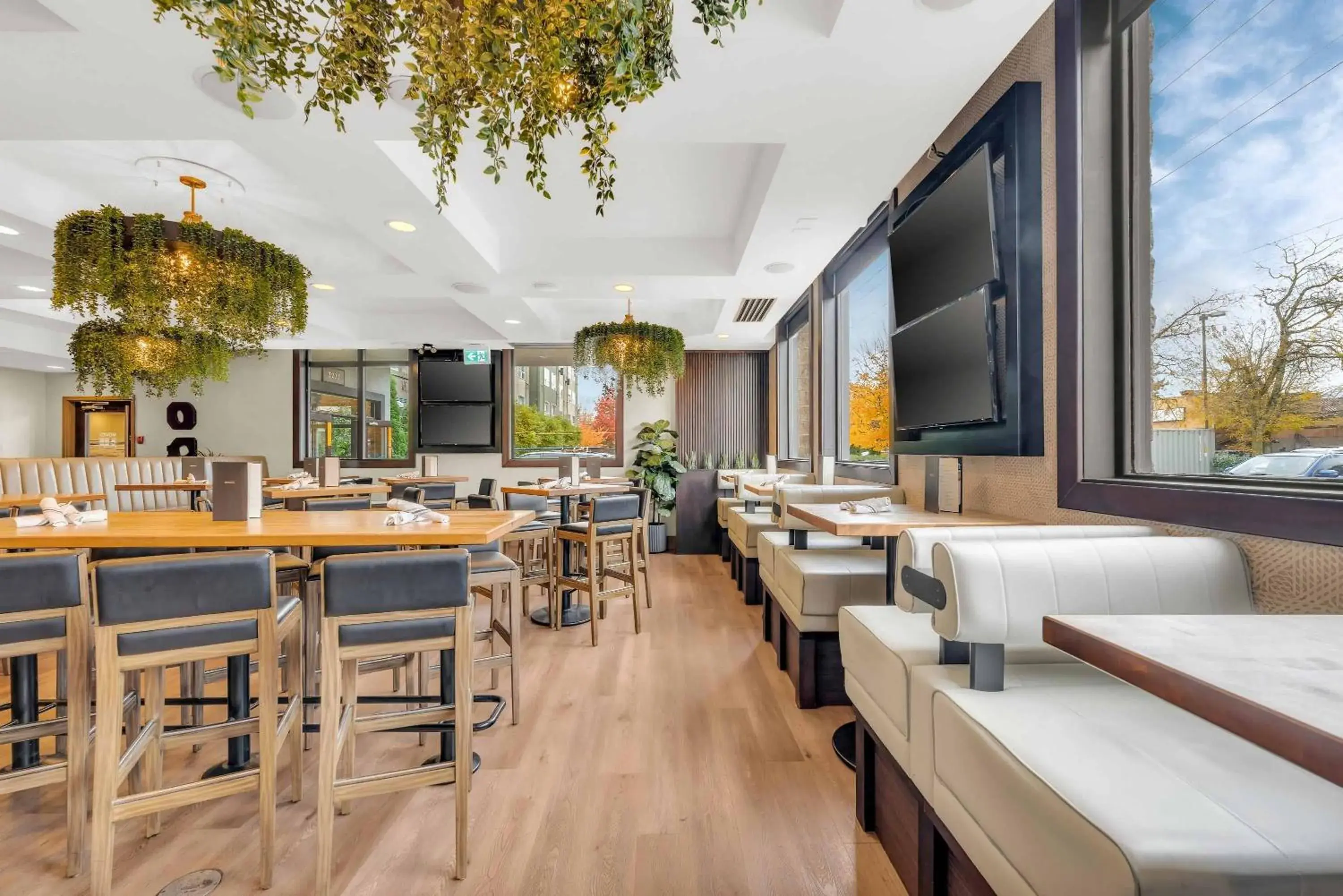 Restaurant/places to eat in Sandman Hotel Vancouver Airport Restaurant/places to eat in Sandman Hotel Vancouver Airport