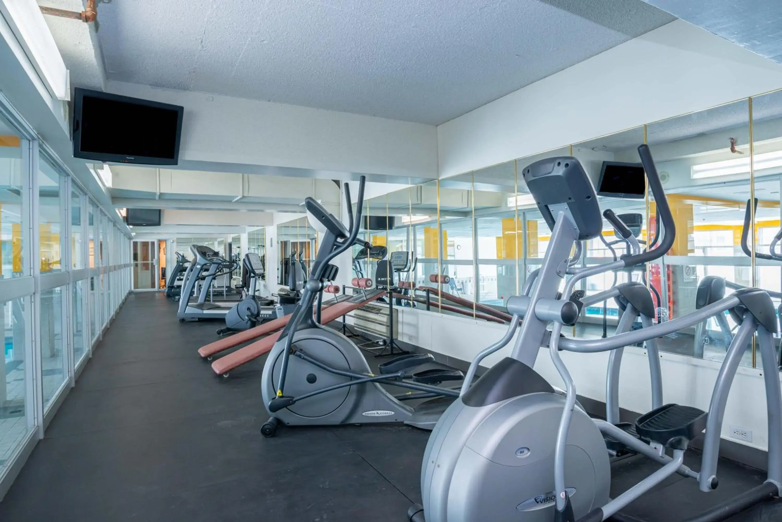 Fitness centre/facilities in Sandman Hotel Montreal - Longueuil Fitness centre/facilities in Sandman Hotel Montreal - Longueuil