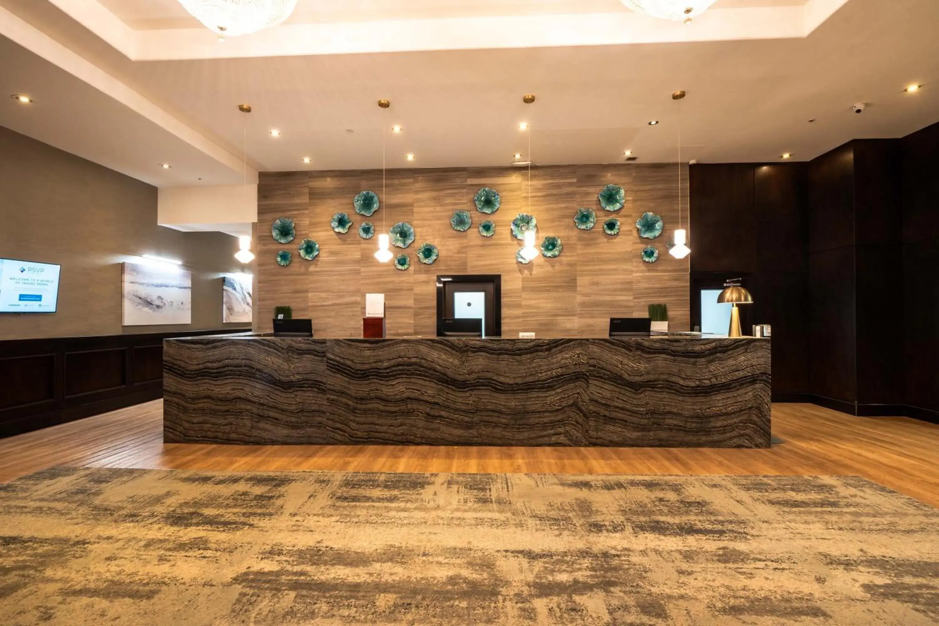 Facade/entrance in Sandman Hotel Vancouver Downtown Facade/entrance in Sandman Hotel Vancouver Downtown