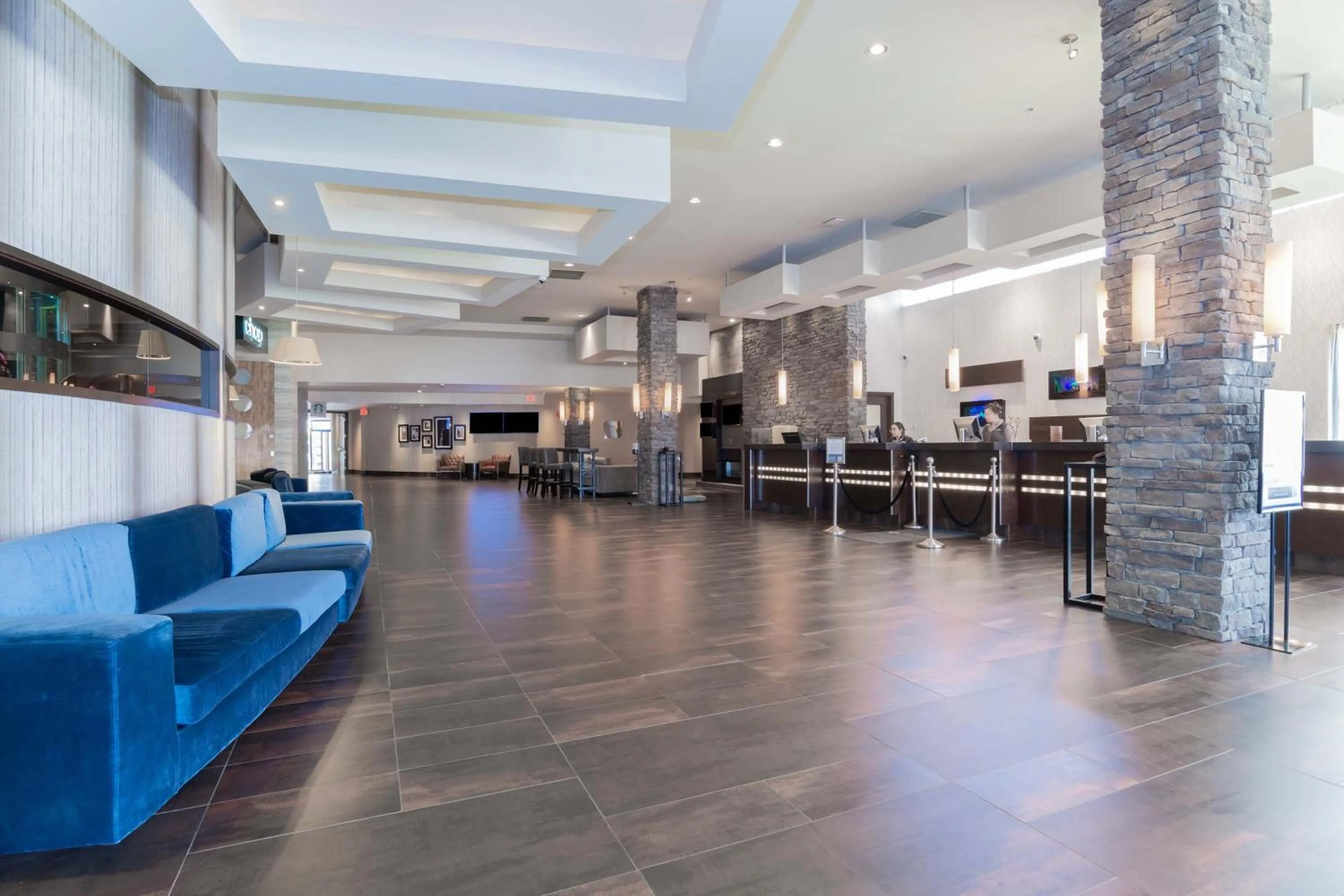 Lobby or reception in Sandman Signature Vancouver Airport Hotel & Resort