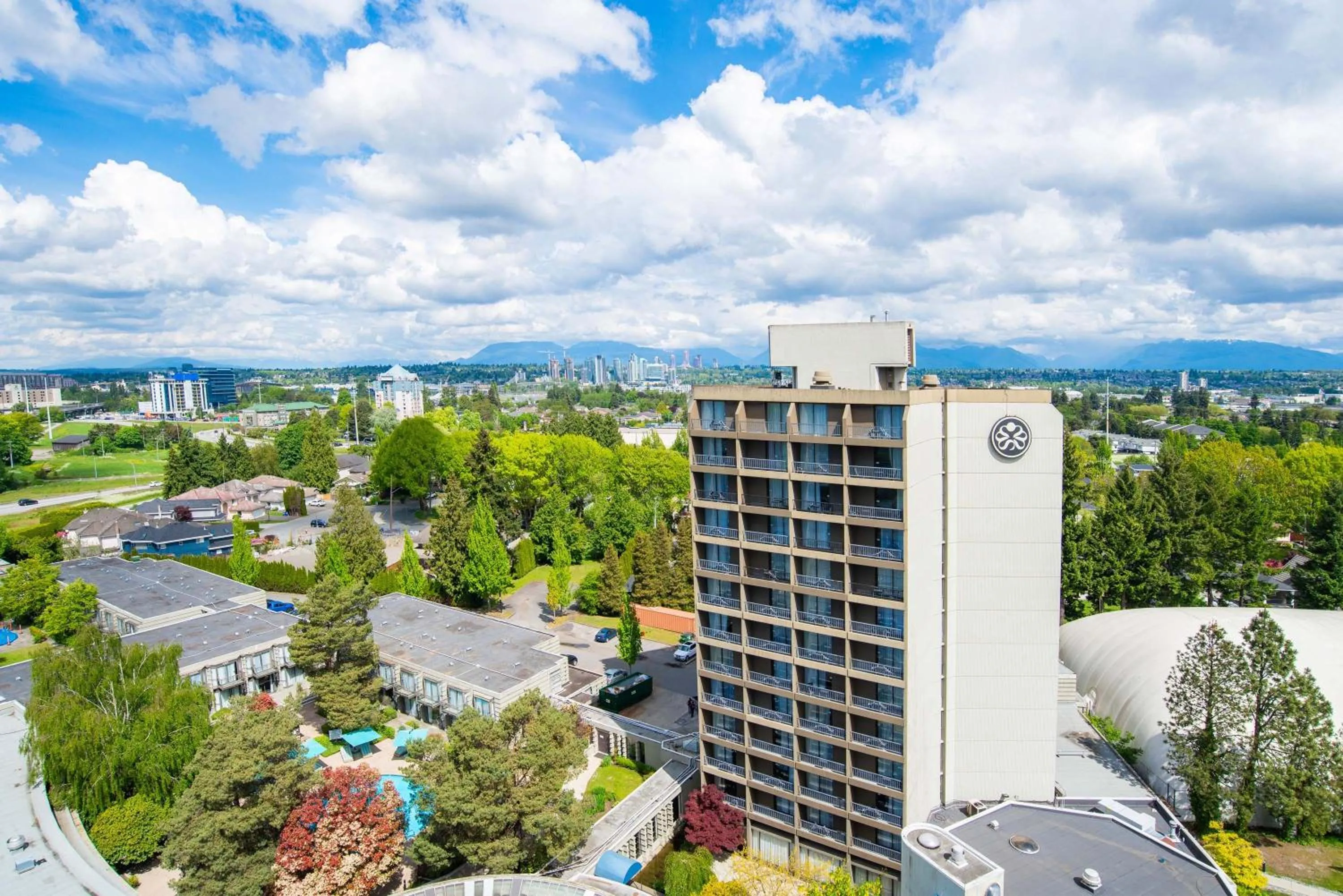 Property building in Sandman Signature Vancouver Airport Hotel & Resort