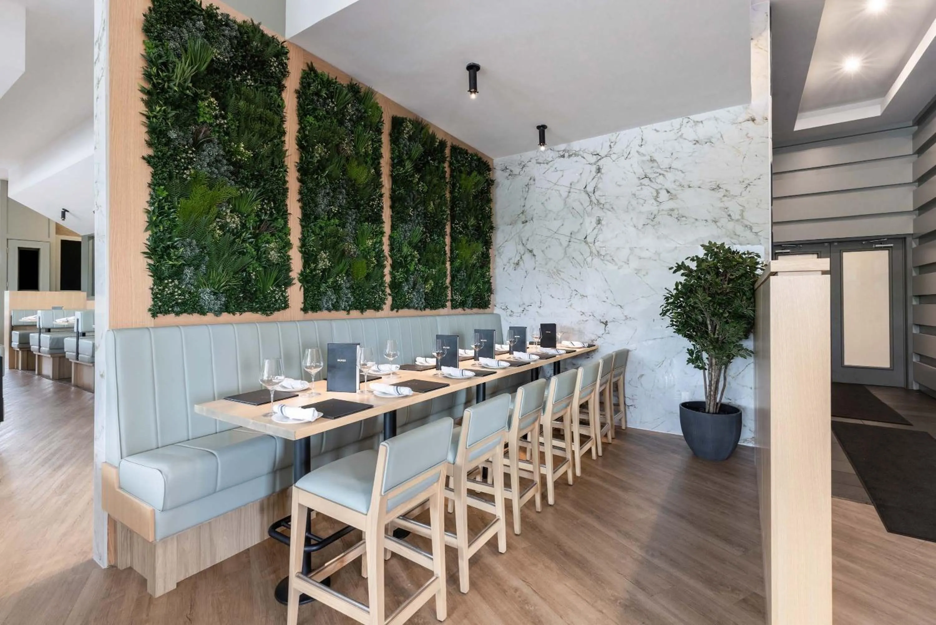 Breakfast in Sandman Signature Toronto Airport Hotel