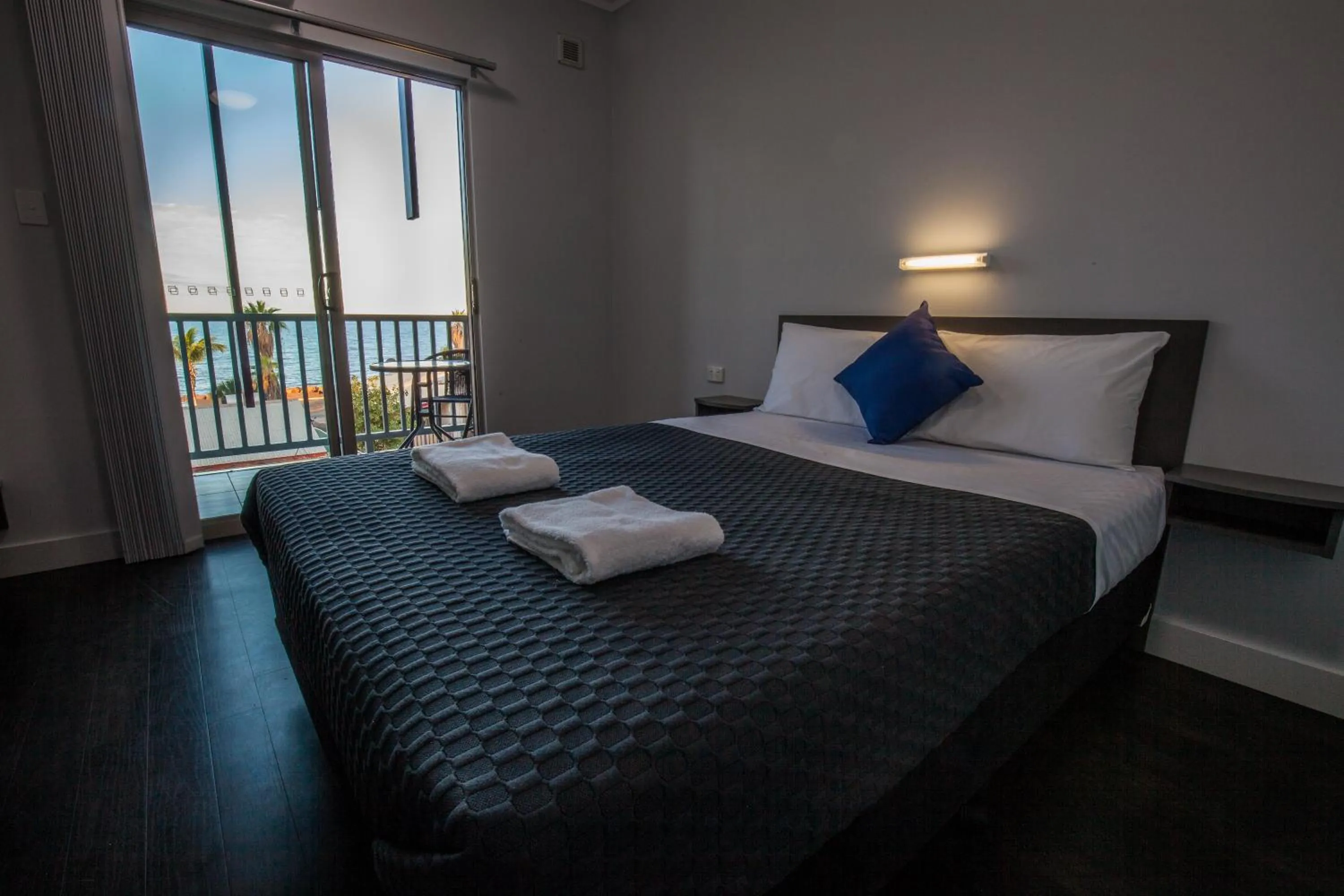 Bed in Beadon Bay Hotel