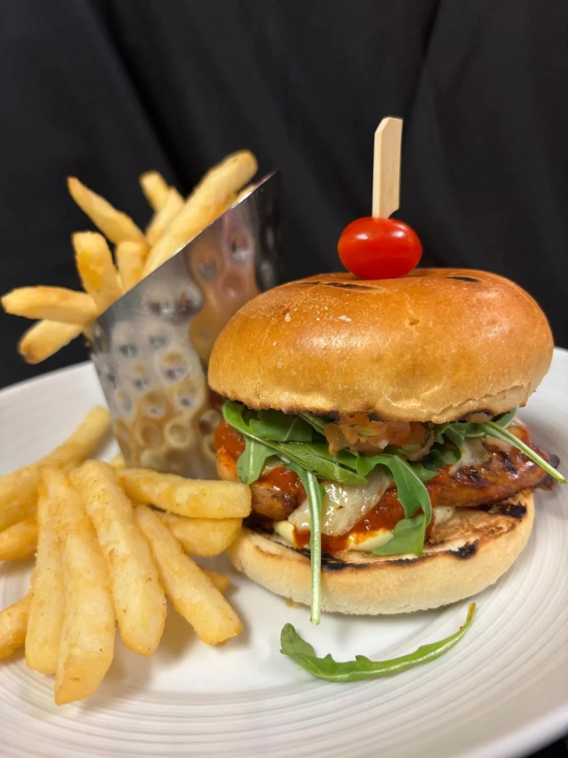 Restaurant/places to eat in Holiday Inn Montreal Longueuil by IHG