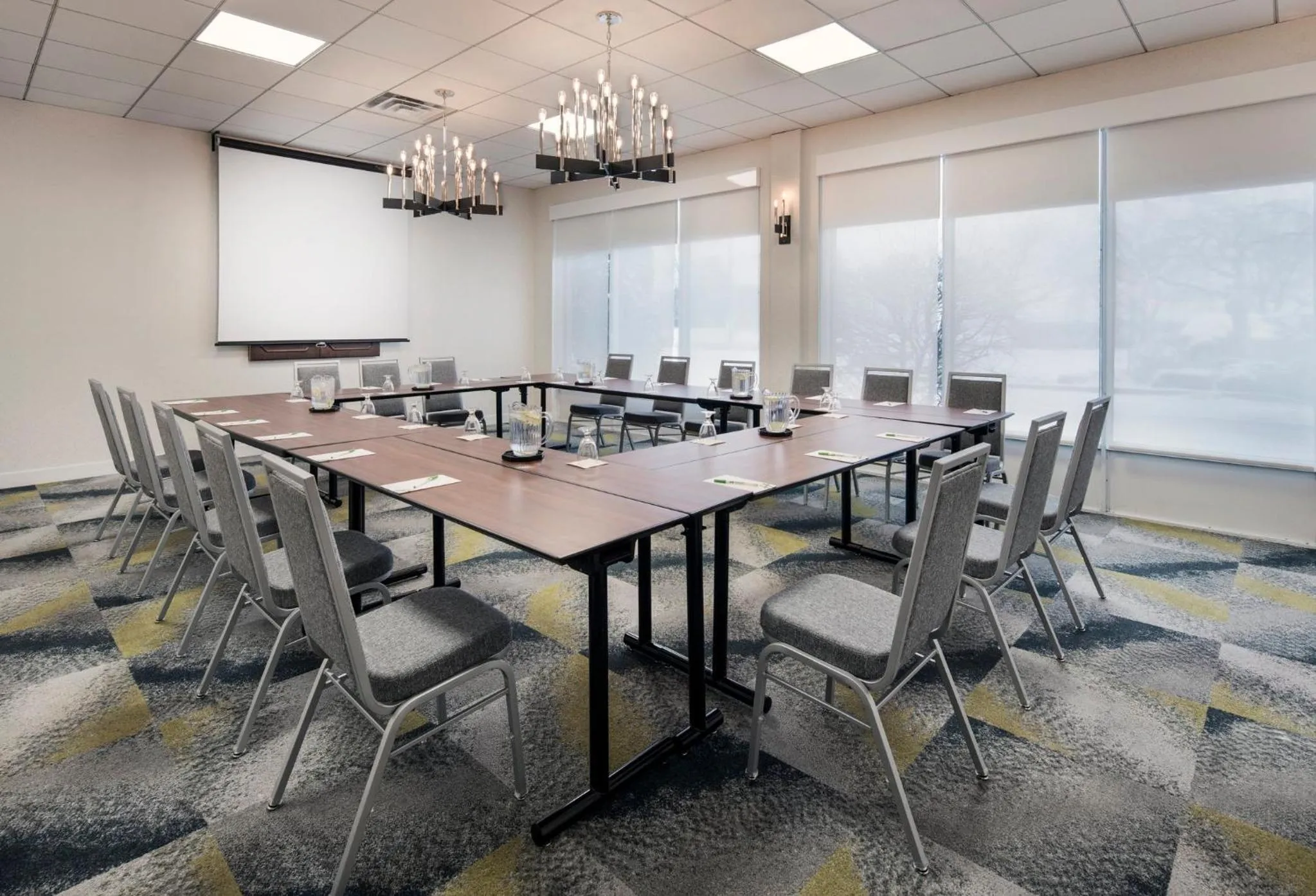 Meeting/conference room in Holiday Inn Montreal Longueuil by IHG
