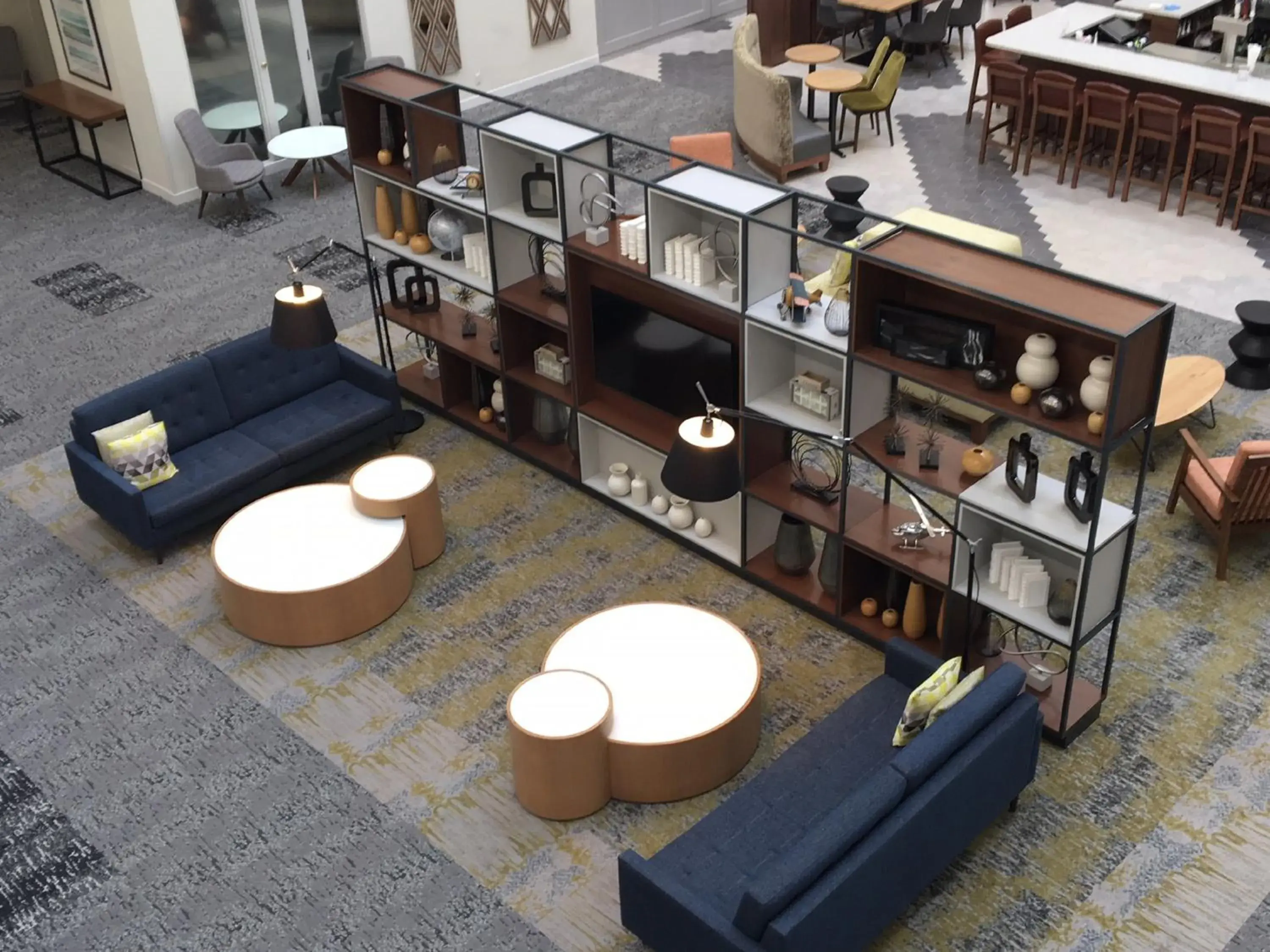 Property building in Holiday Inn Montreal Longueuil by IHG Property building in Holiday Inn Montreal Longueuil by IHG