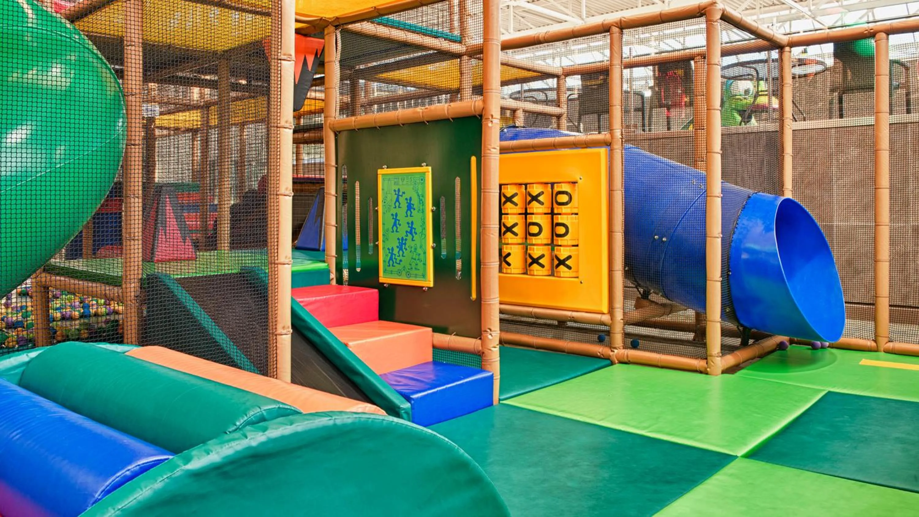 Area and facilities in Holiday Inn Winnipeg - Airport West, an IHG Hotel