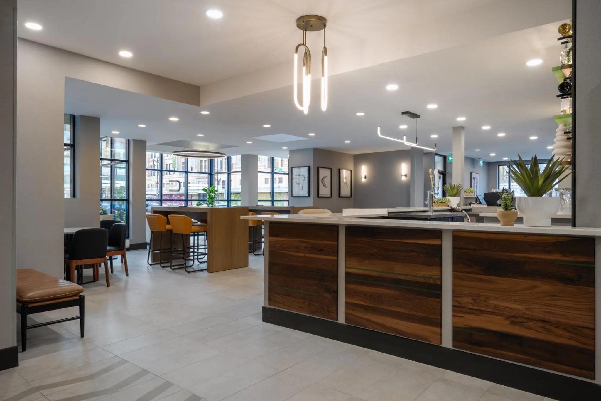 Restaurant/places to eat in Holiday Inn & Suites Winnipeg Downtown by IHG